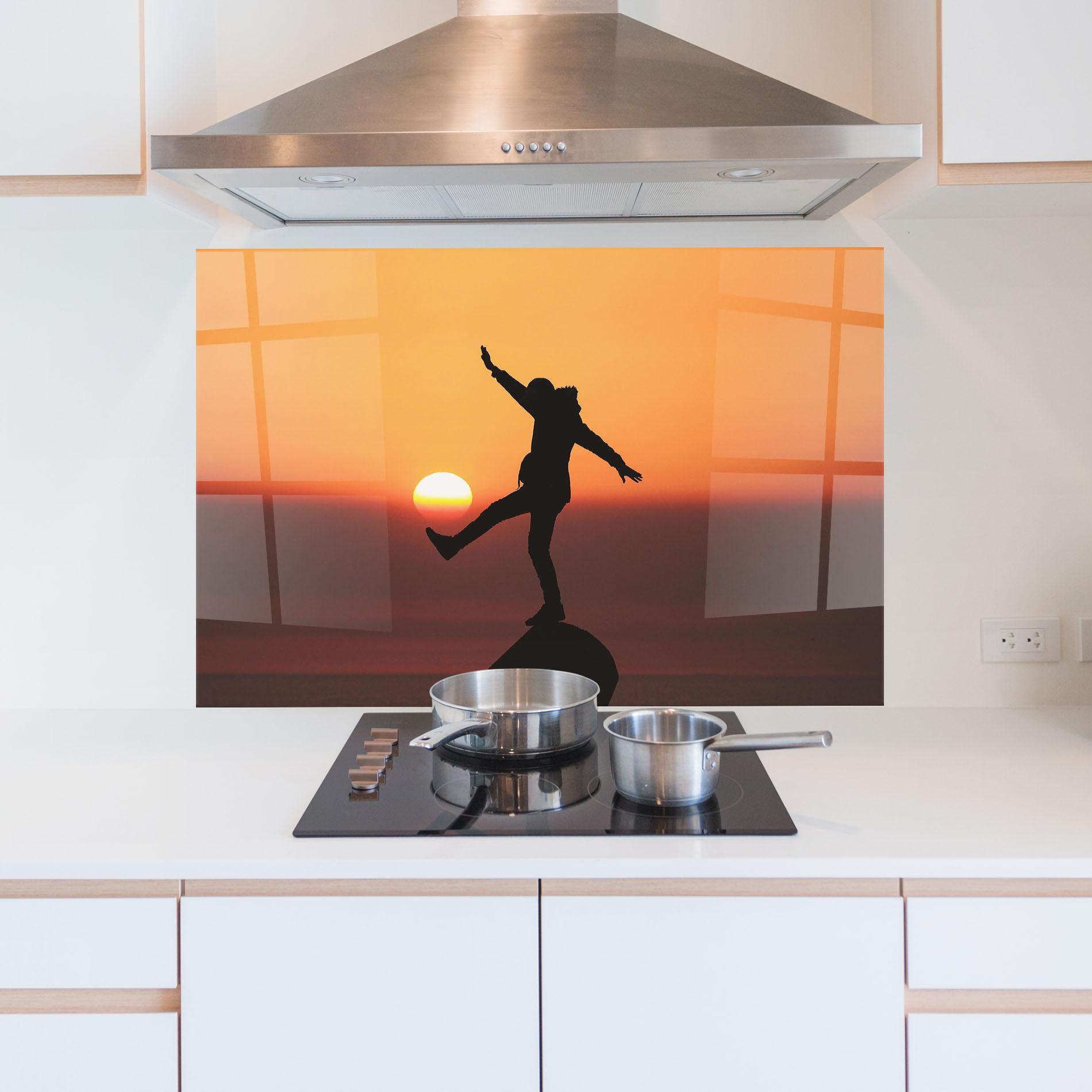 Küchenrückwand Glas Football With The Sun mockup 5