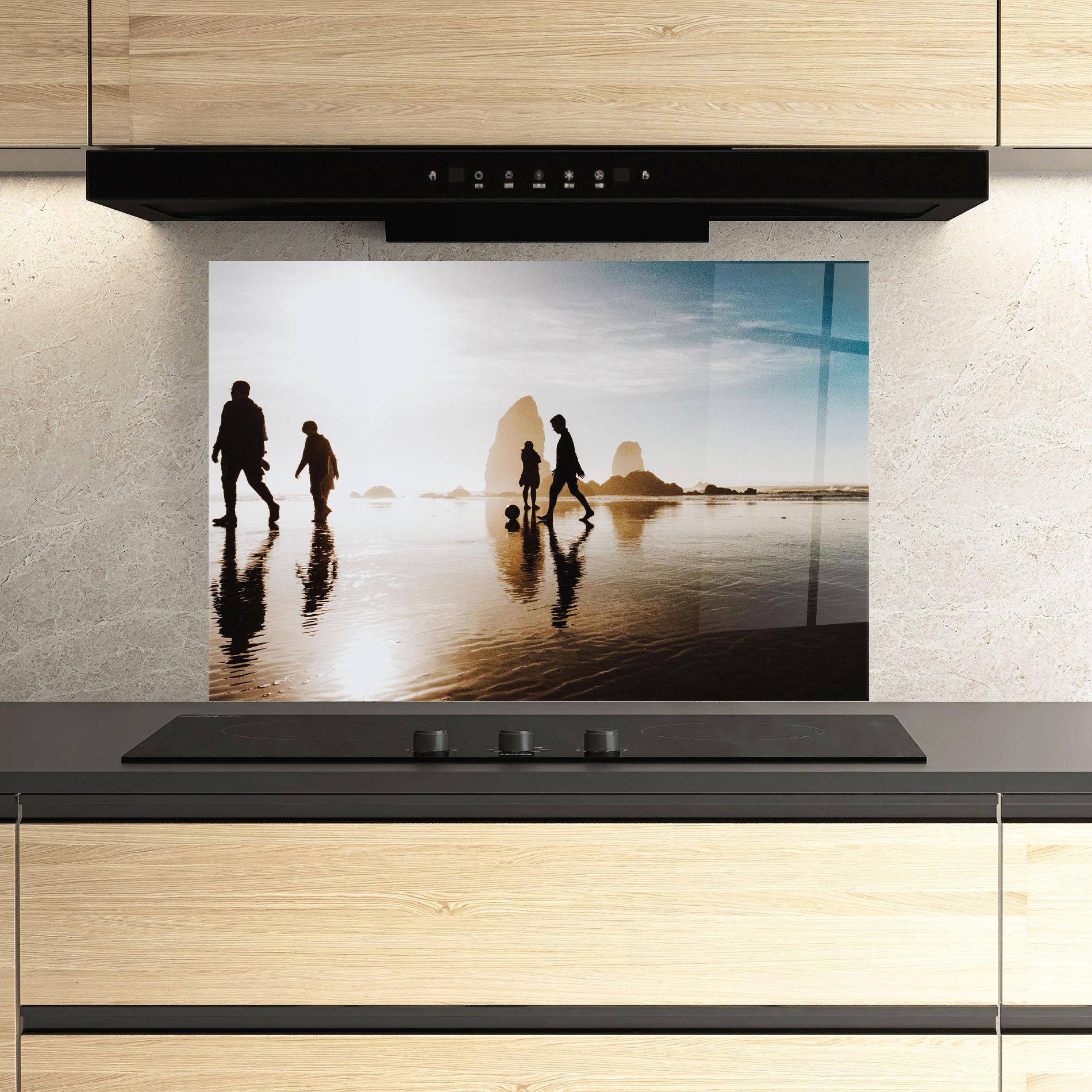 Küchenrückwand Glas Football On Water mockup 3