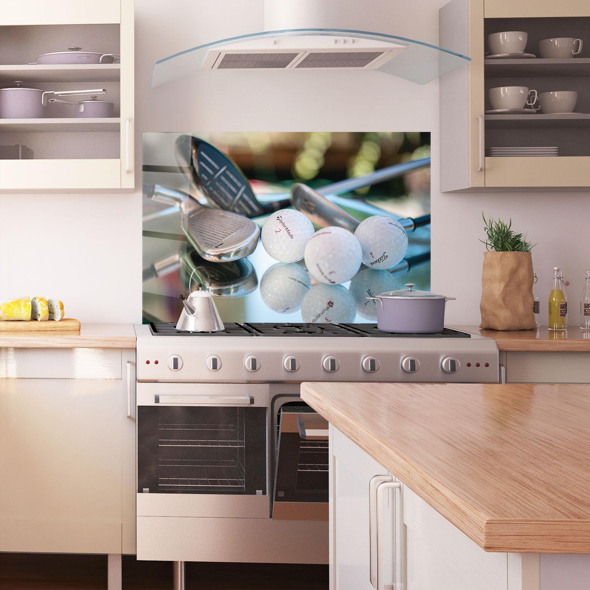 Küchenrückwand Glas Golf Balls Set mockup 1