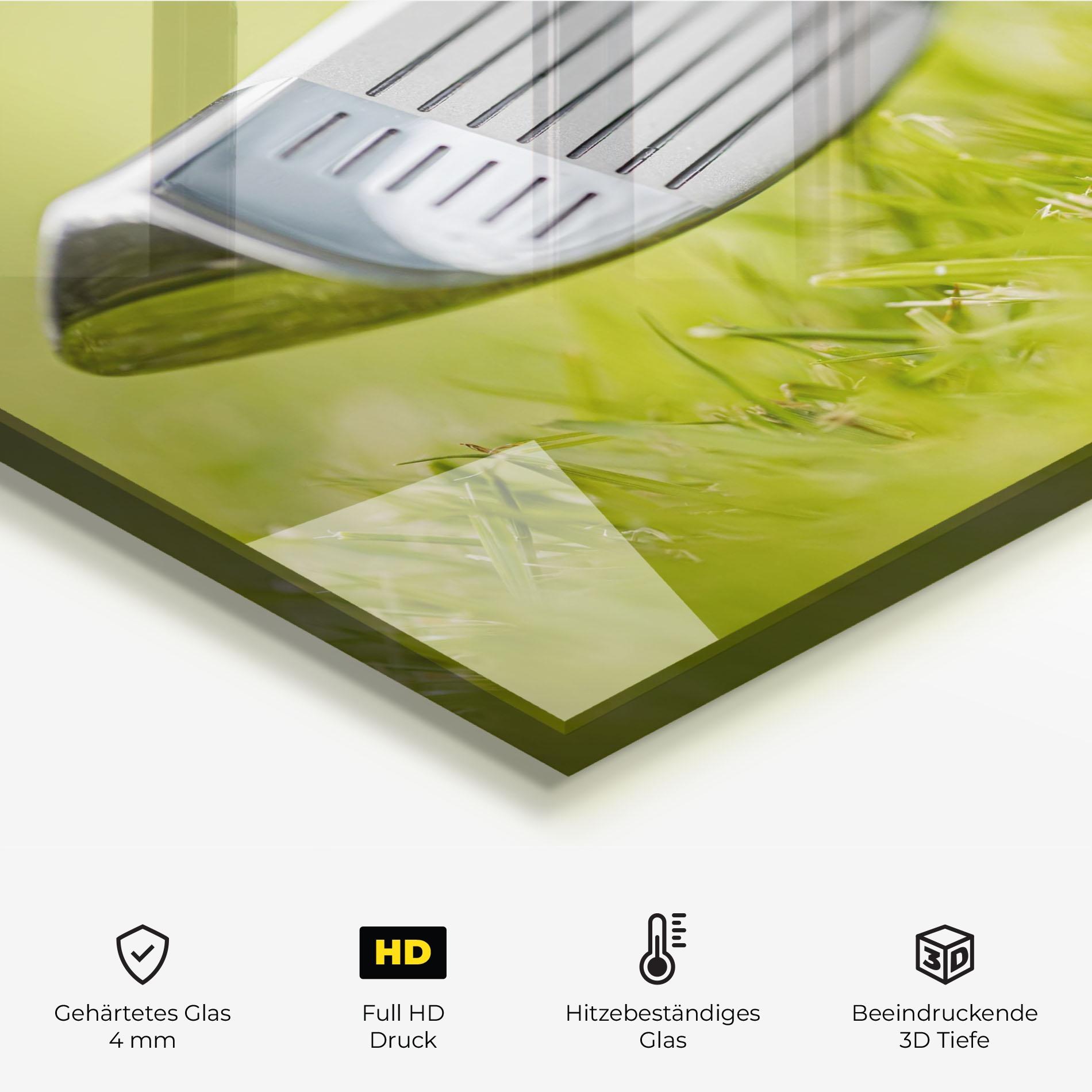 Küchenrückwand Glas Golf Ball Grass mockup 2