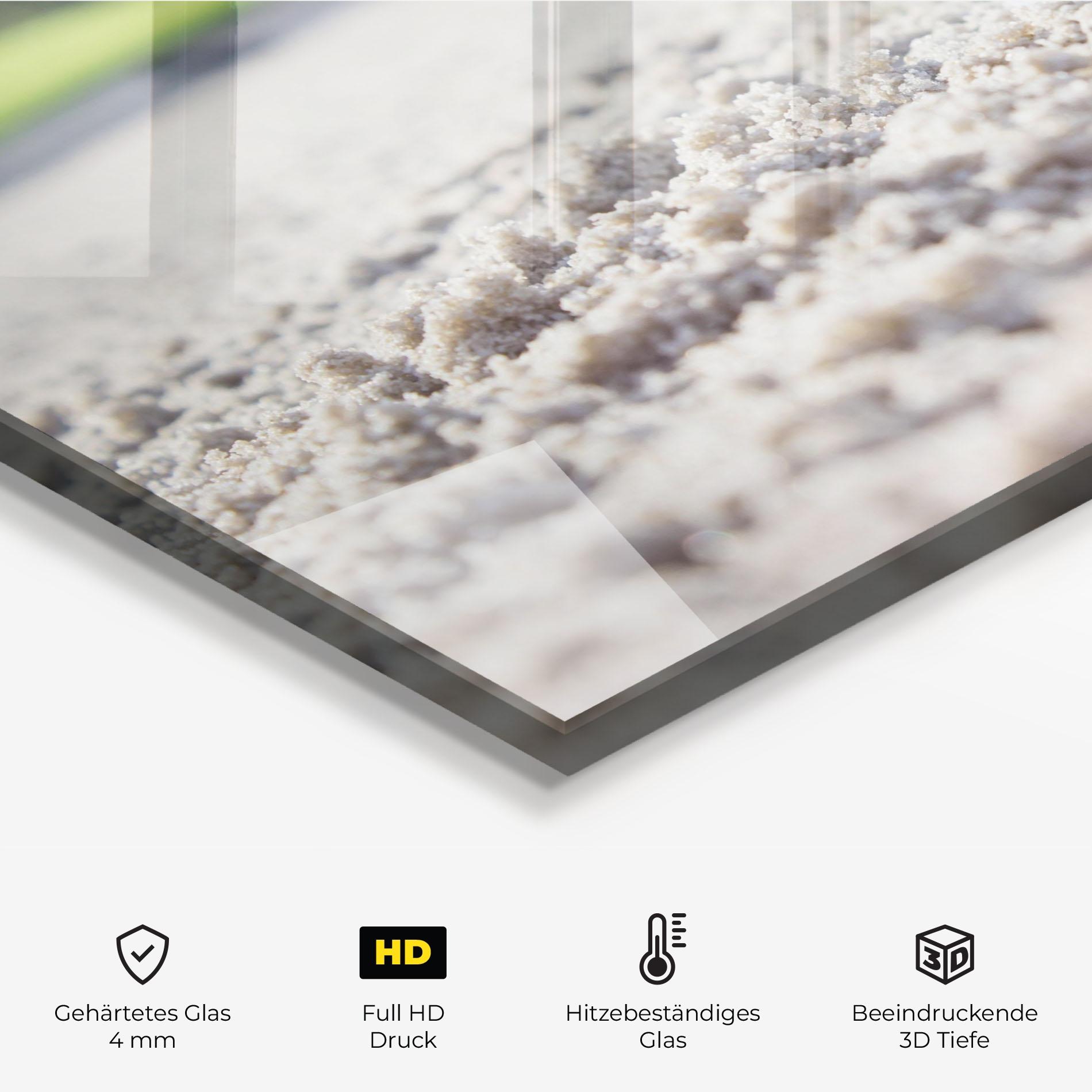 Küchenrückwand Glas Golf Ball In Sand mockup 2