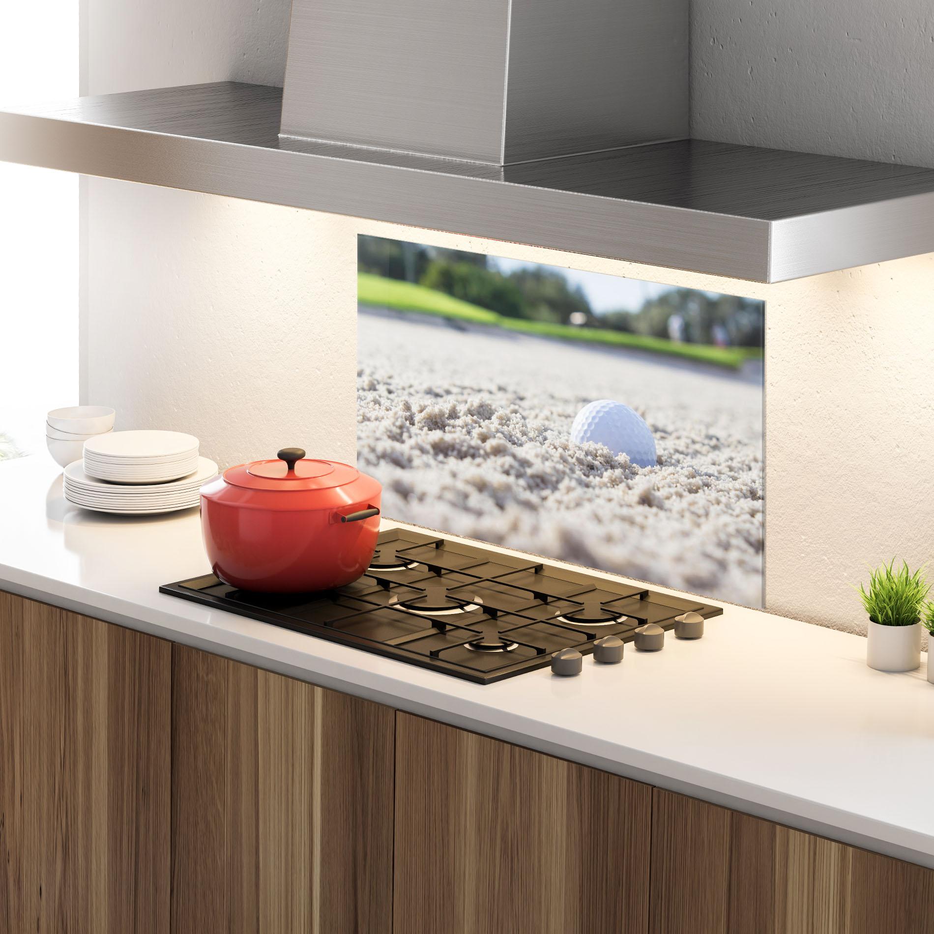 Küchenrückwand Glas Golf Ball In Sand mockup 4