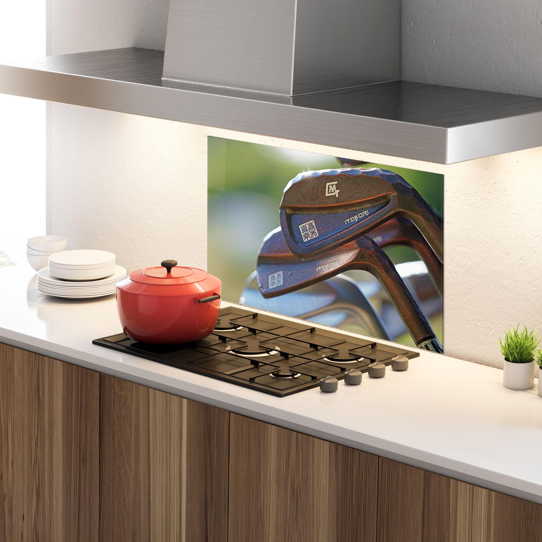 Küchenrückwand Glas Golf Club Close Up mockup 4