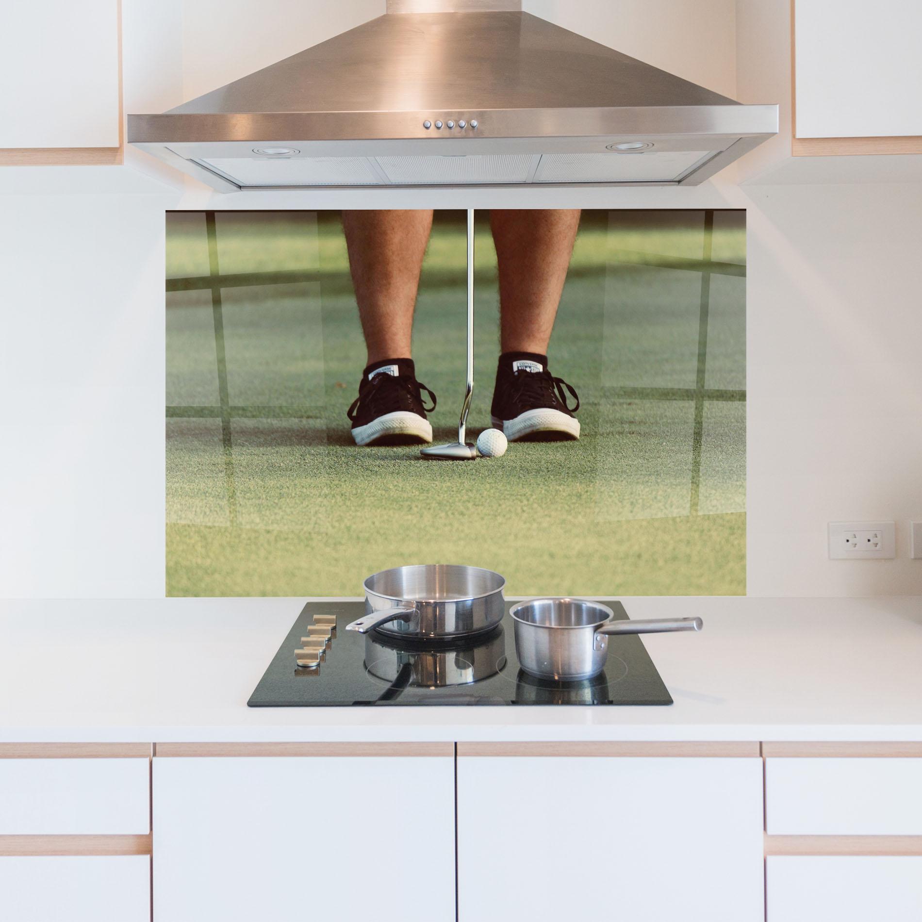 Küchenrückwand Glas Converse Golf Ball mockup 5