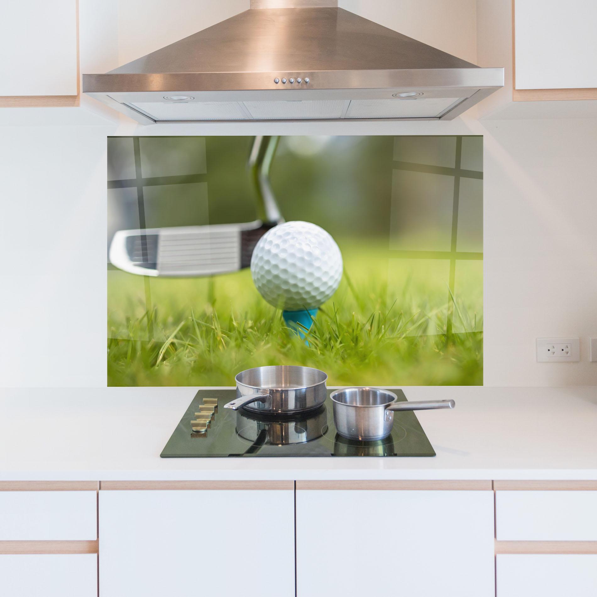 Küchenrückwand Glas Golf Ball Tee mockup 5