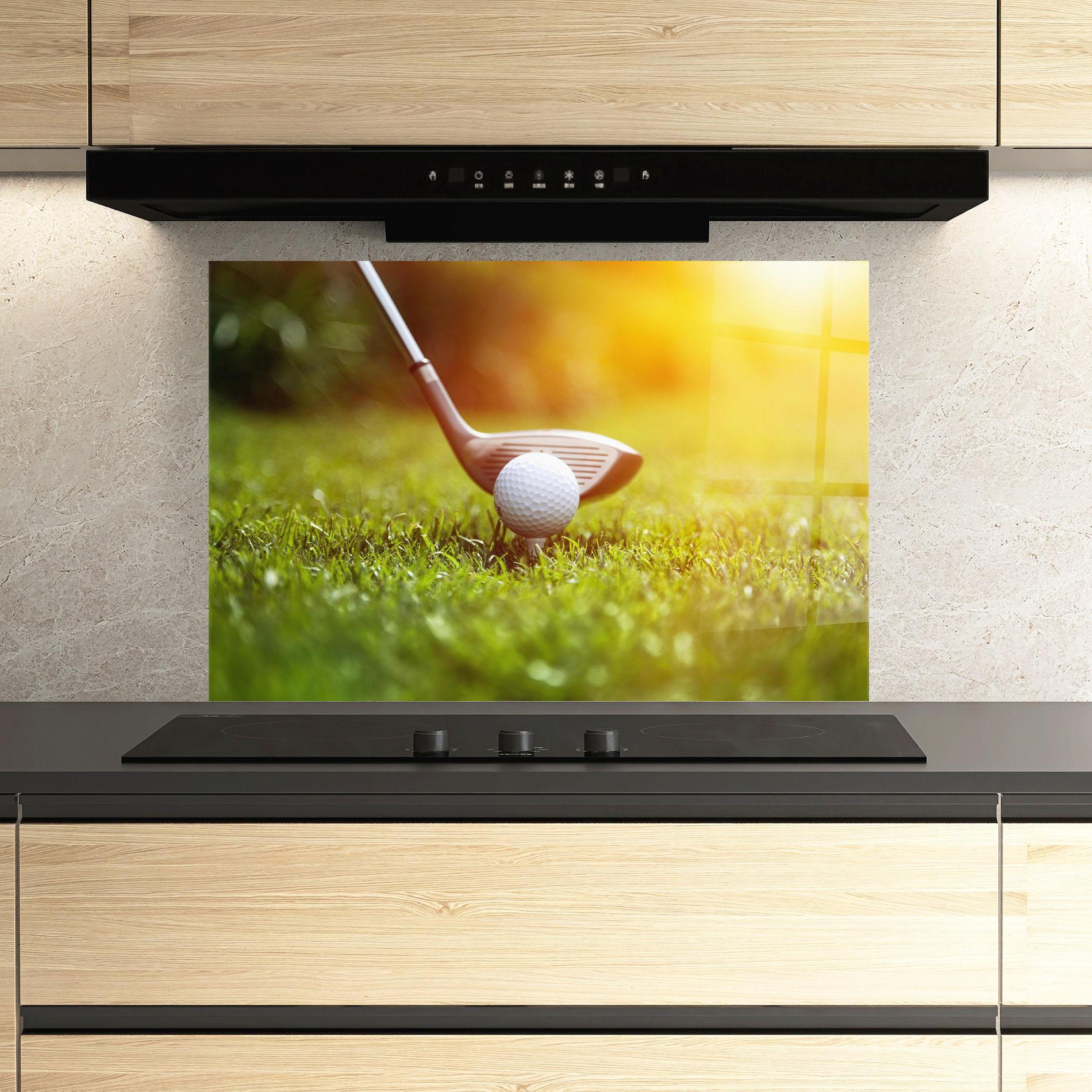 Küchenrückwand Glas Close Up Golf Ball mockup 3