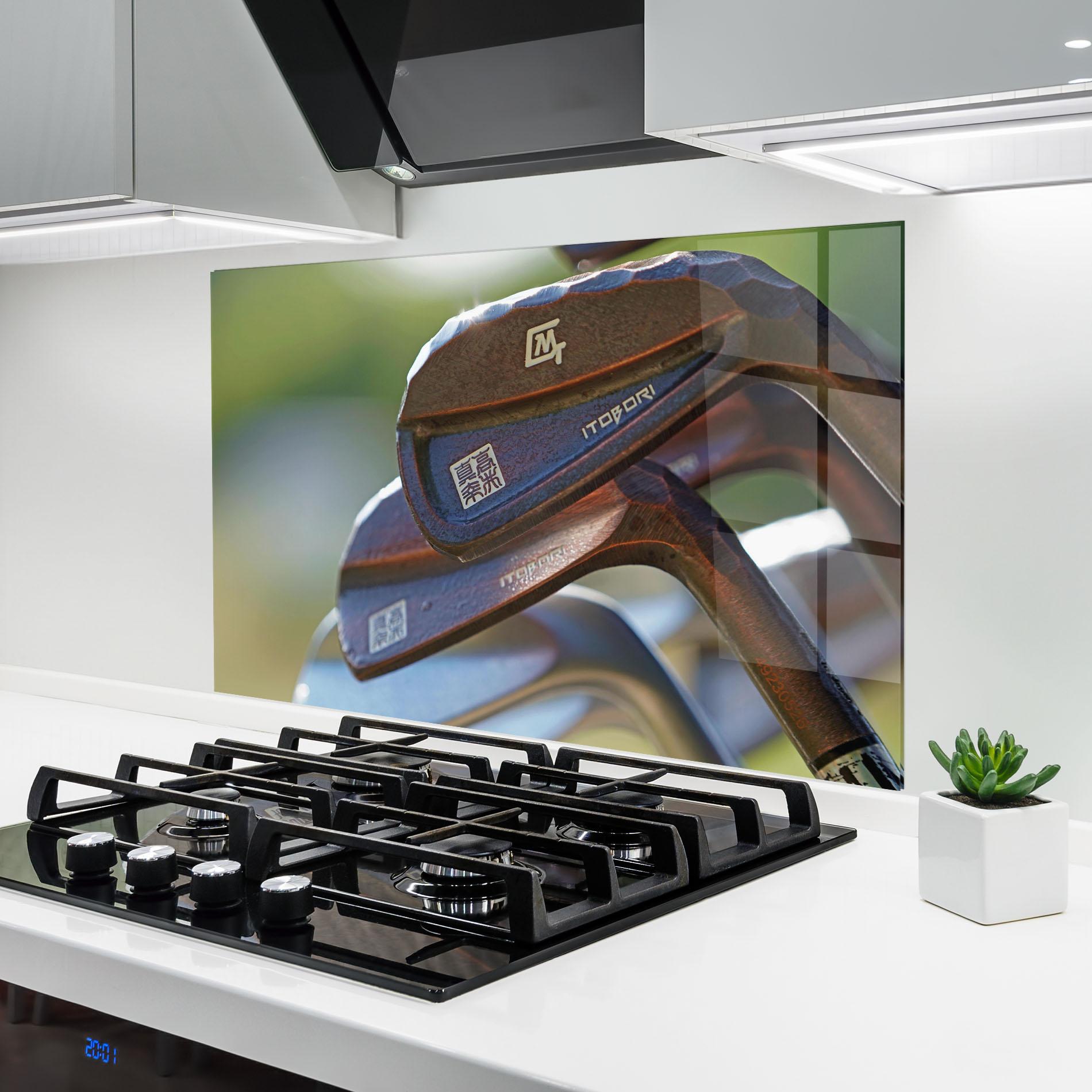 Küchenrückwand Glas Golf Club Close Up mockup 6