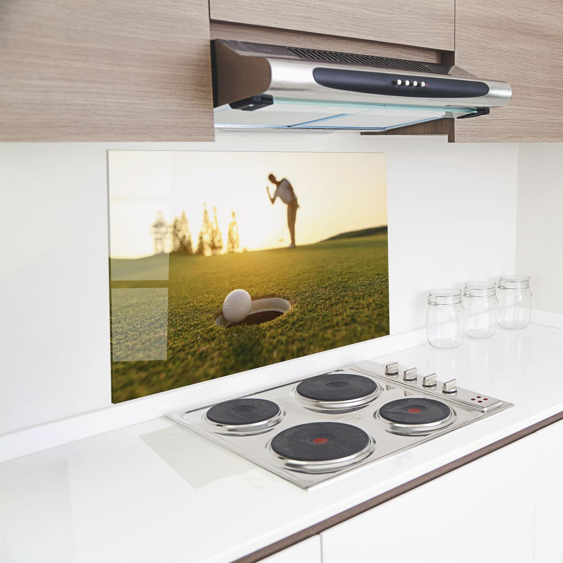 Küchenrückwand Glas Golfer Concept mockup 8