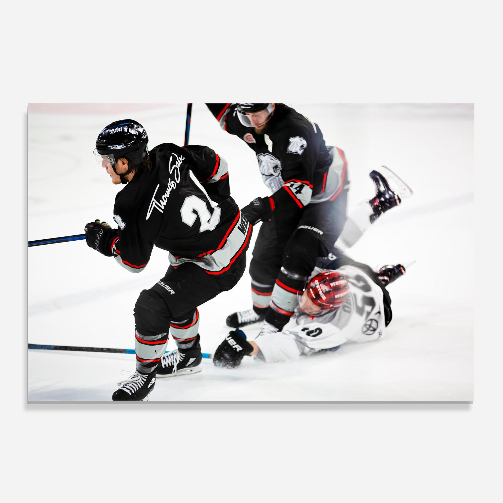 Küchenrückwand Glas Breakaway Boss mockup 0