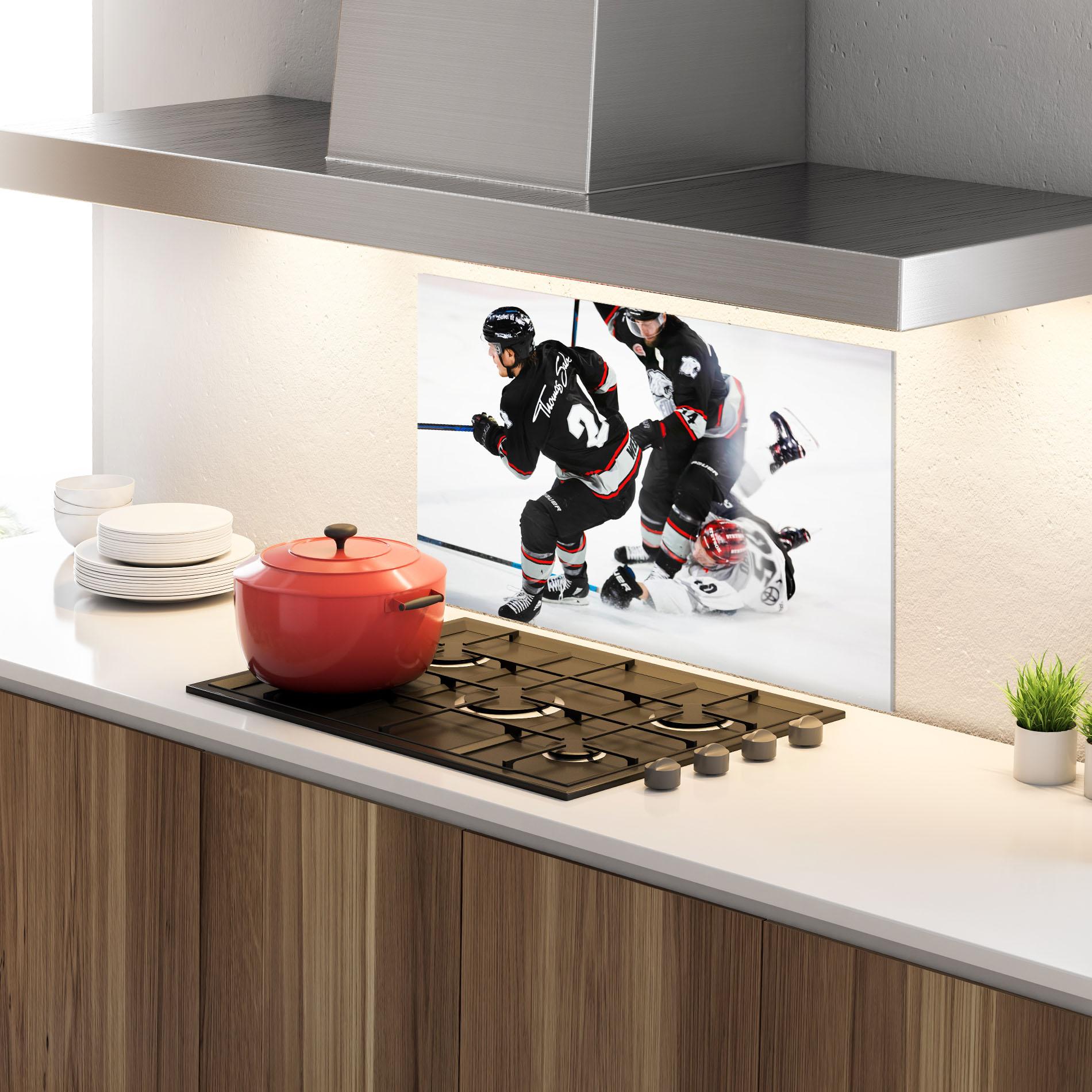 Küchenrückwand Glas Breakaway Boss mockup 4