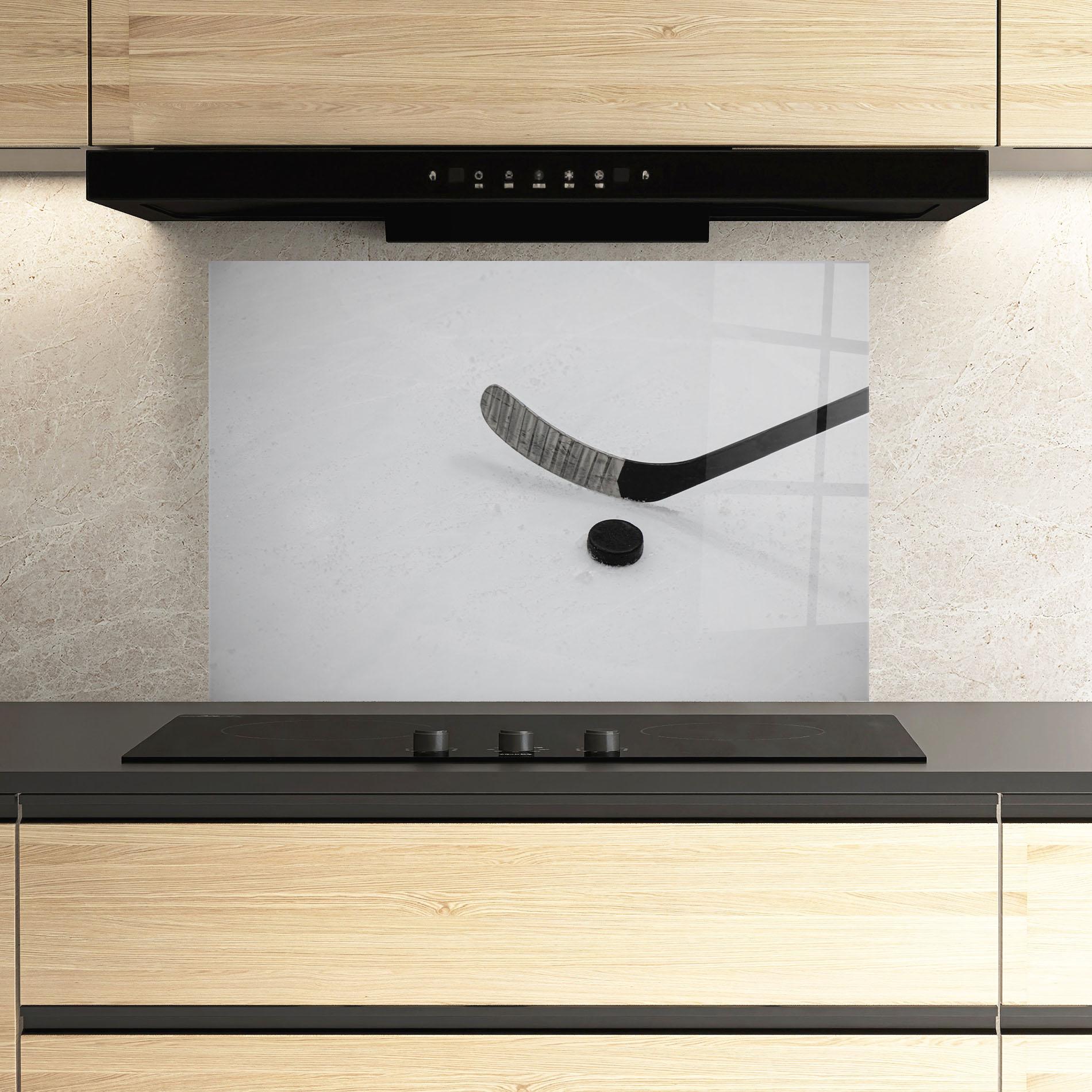 Küchenrückwand Glas Hockey Puck mockup 3