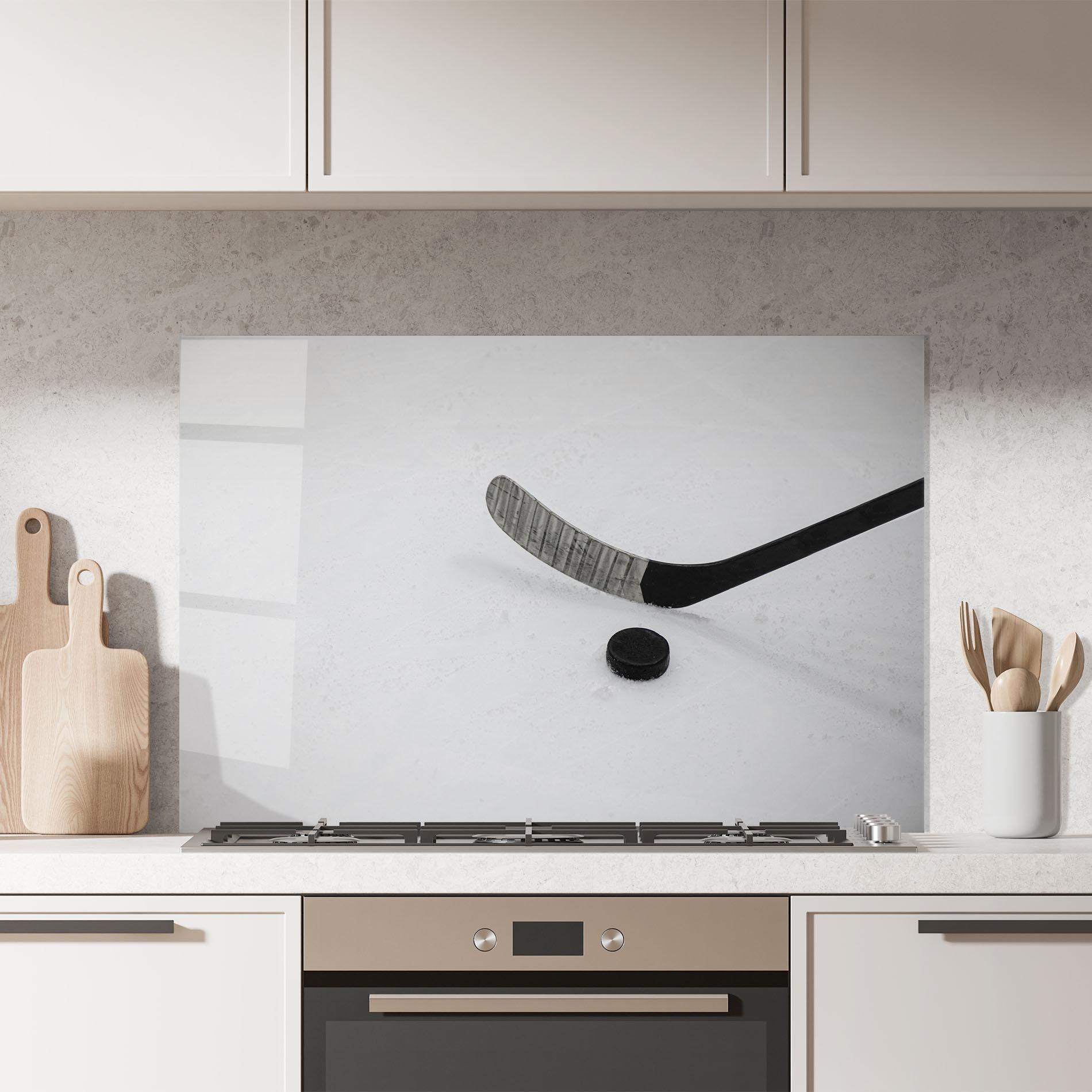 Küchenrückwand Glas Hockey Puck mockup 7