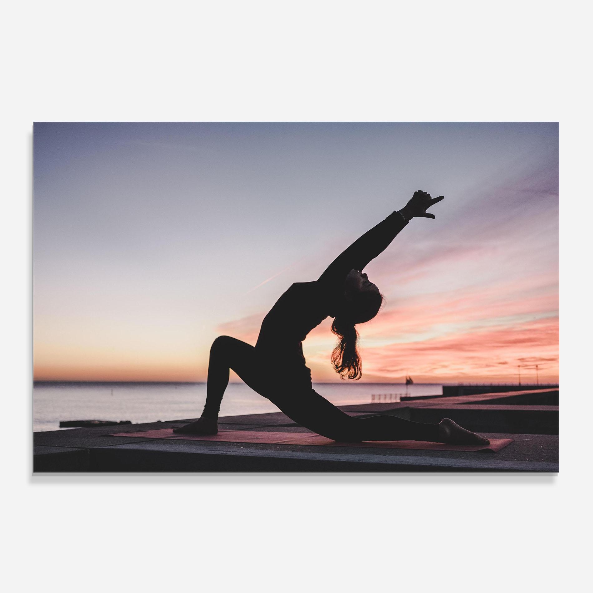 Küchenrückwand Glas Purple Sky Yoga mockup 0