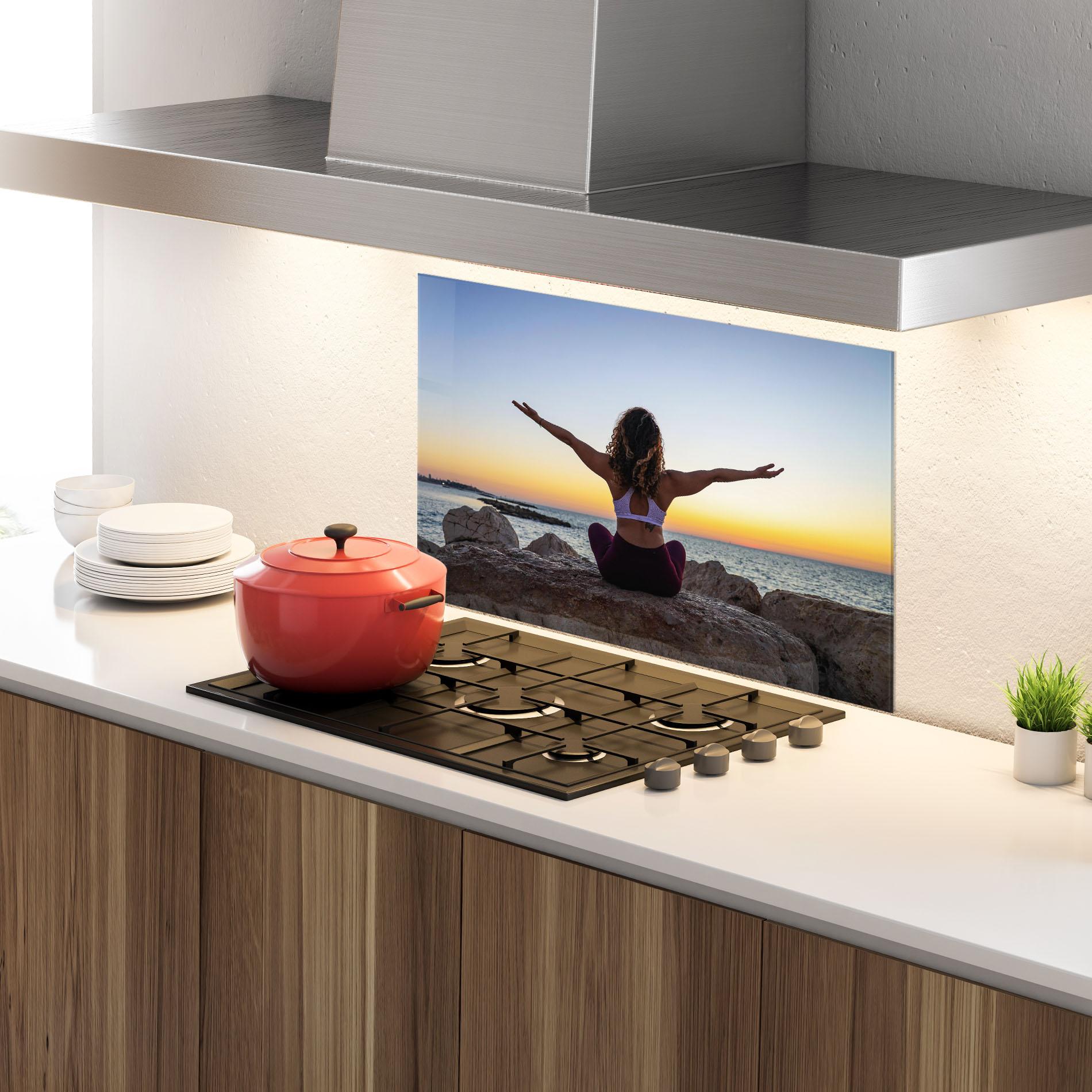 Küchenrückwand Glas Calm Asana mockup 4