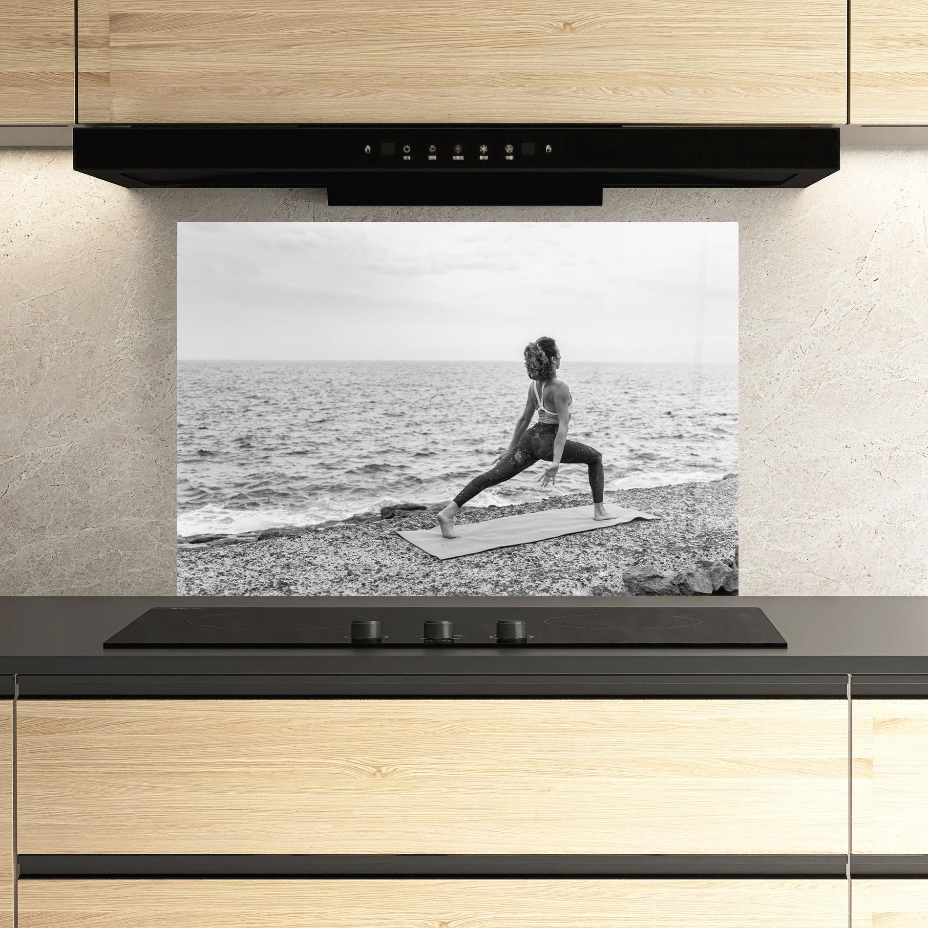 Küchenrückwand Glas Blissful Balance mockup 3