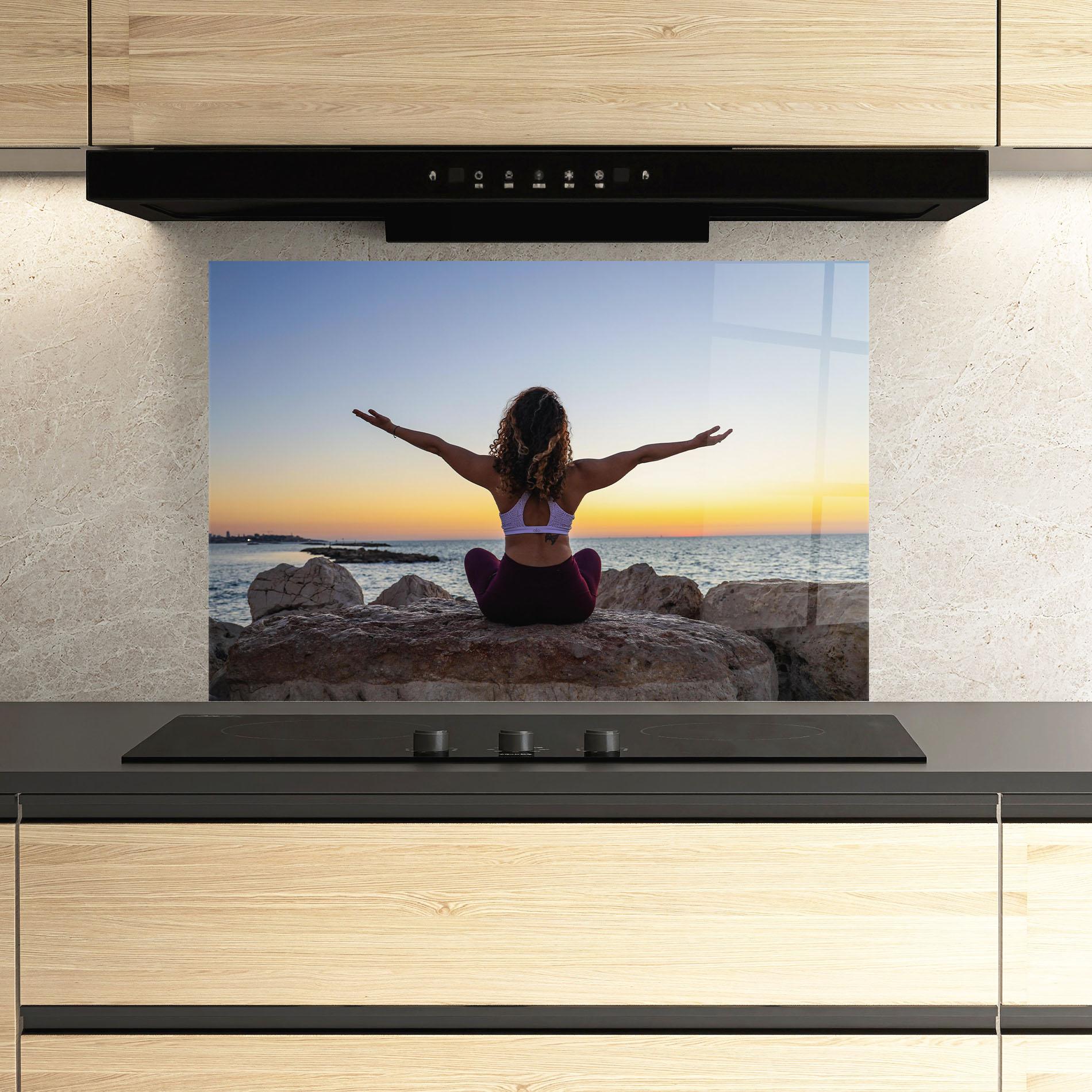 Küchenrückwand Glas Calm Asana mockup 3