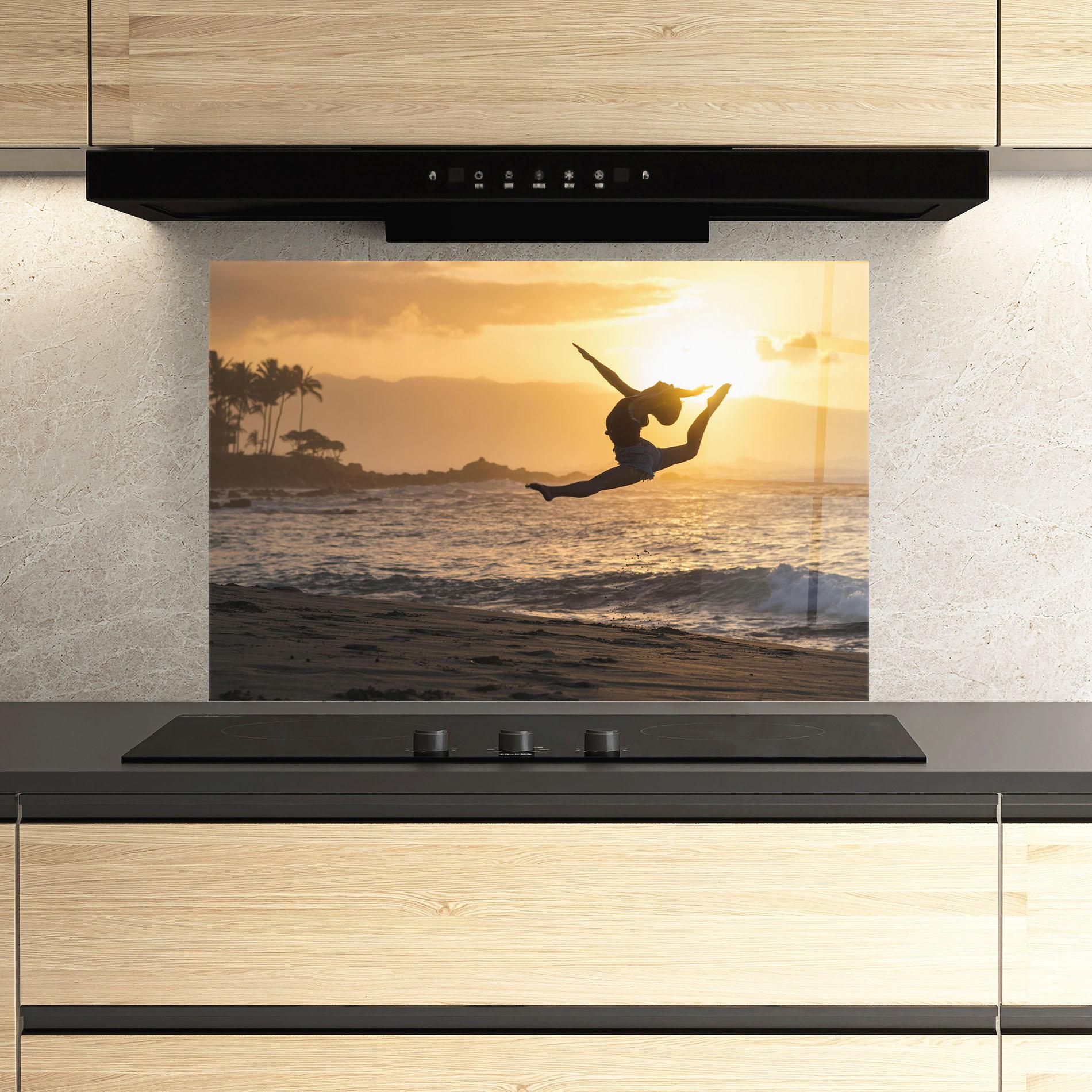 Küchenrückwand Glas Radiant Ripple mockup 3