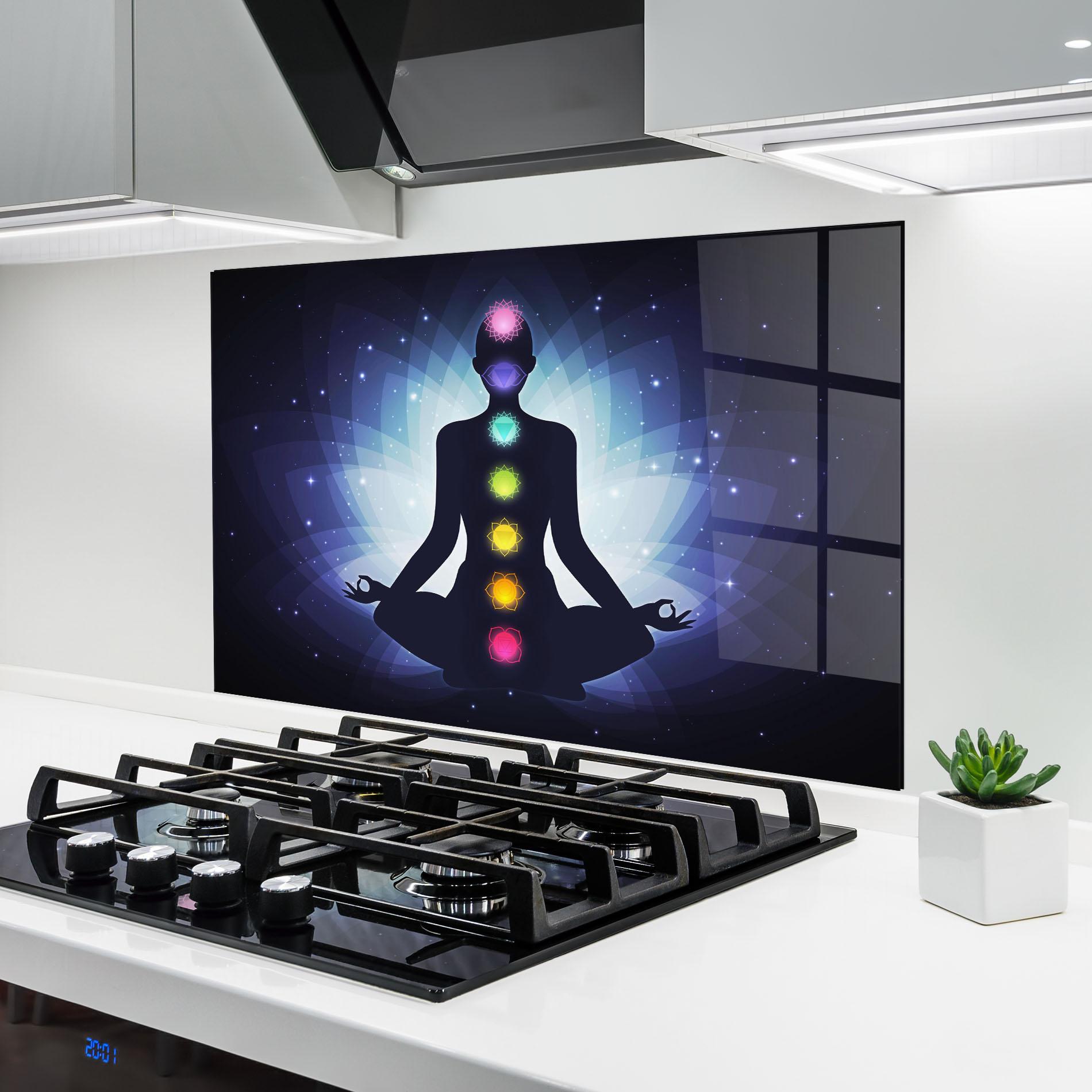 Küchenrückwand Glas Flower Meditation mockup 6