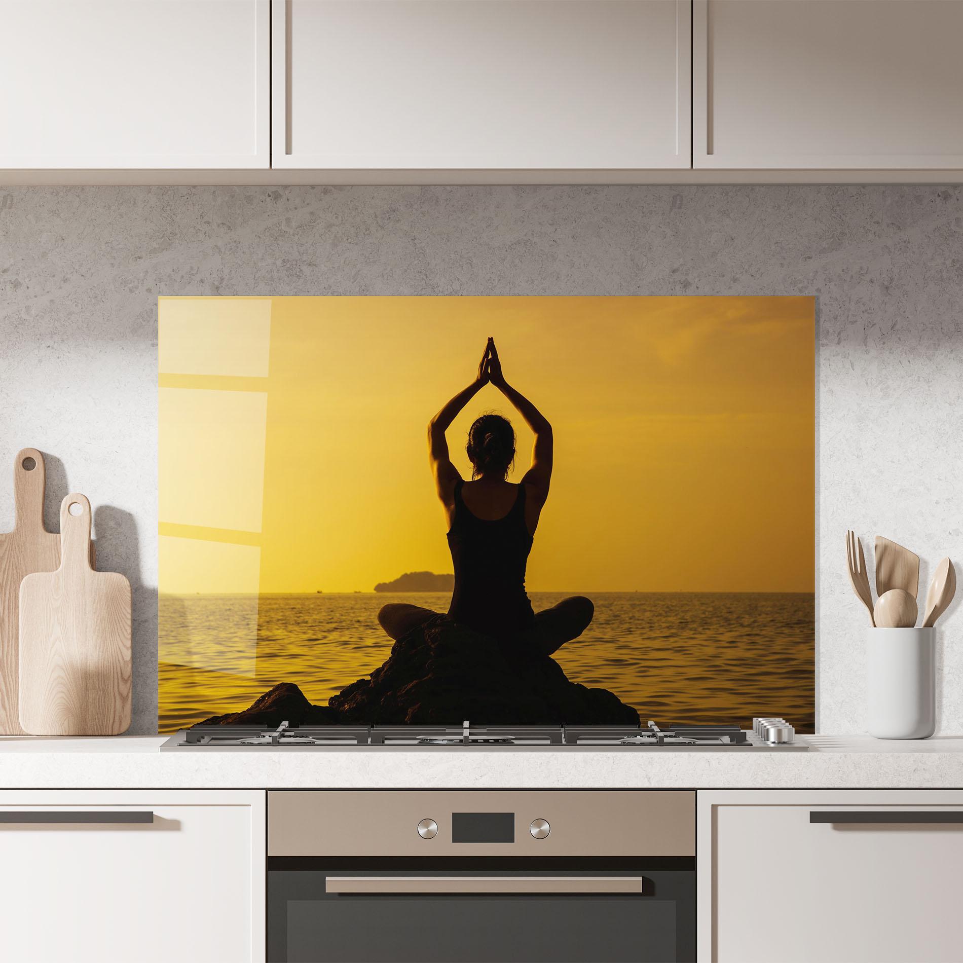Küchenrückwand Glas Meditation On Sunset mockup 7