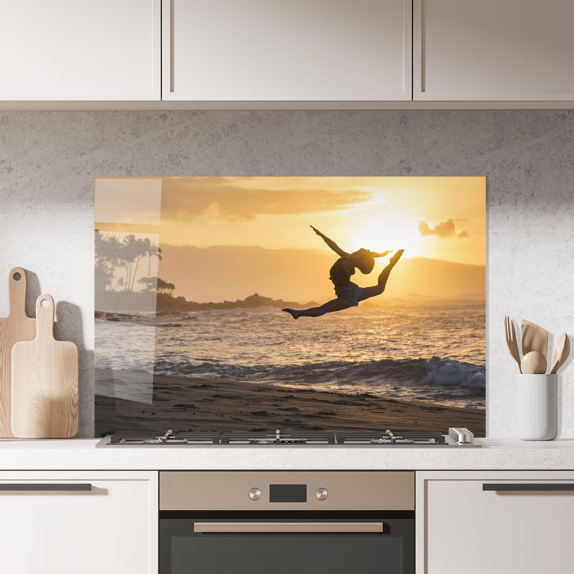 Küchenrückwand Glas Radiant Ripple mockup 7