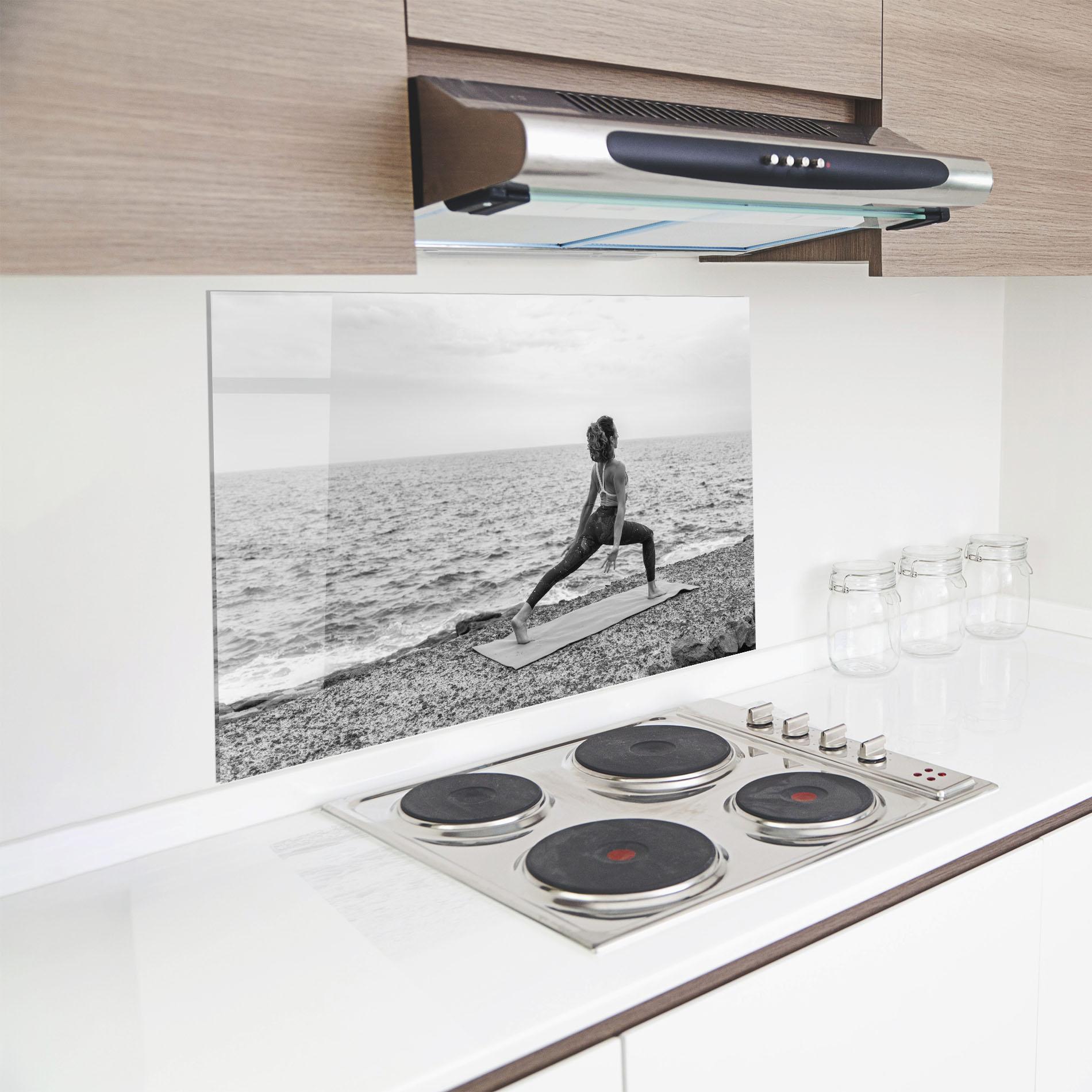 Küchenrückwand Glas Blissful Balance mockup 8