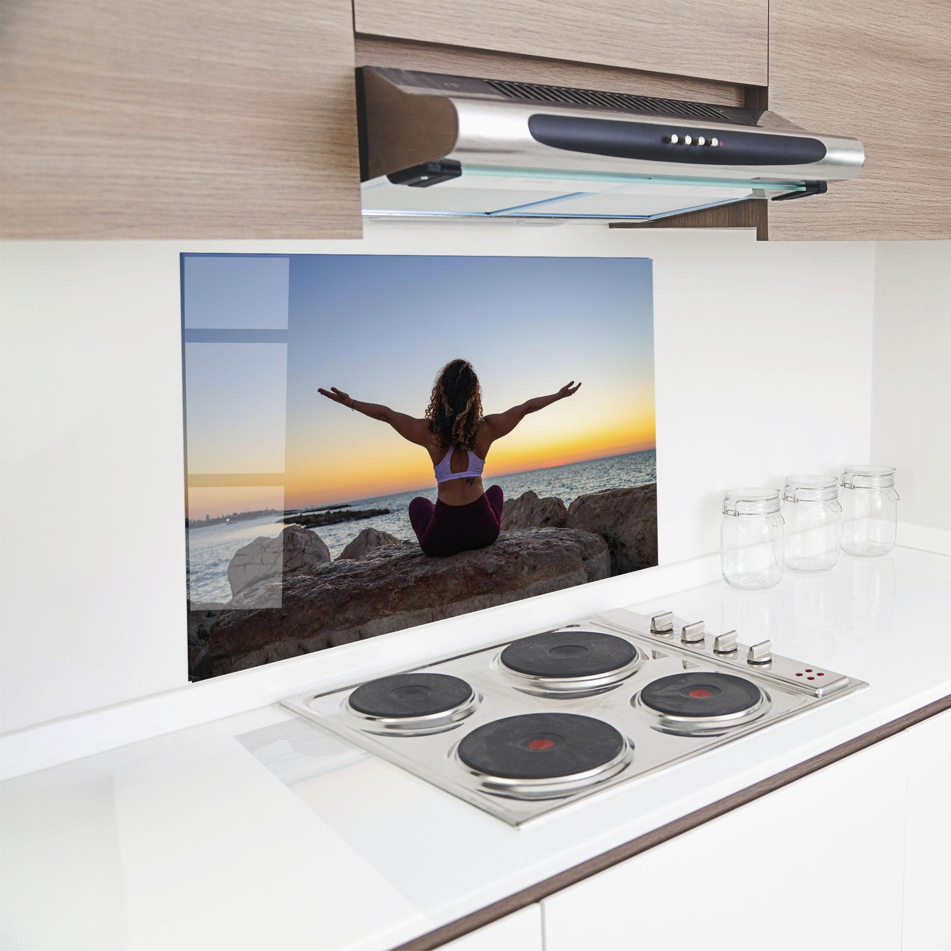 Küchenrückwand Glas Calm Asana mockup 8