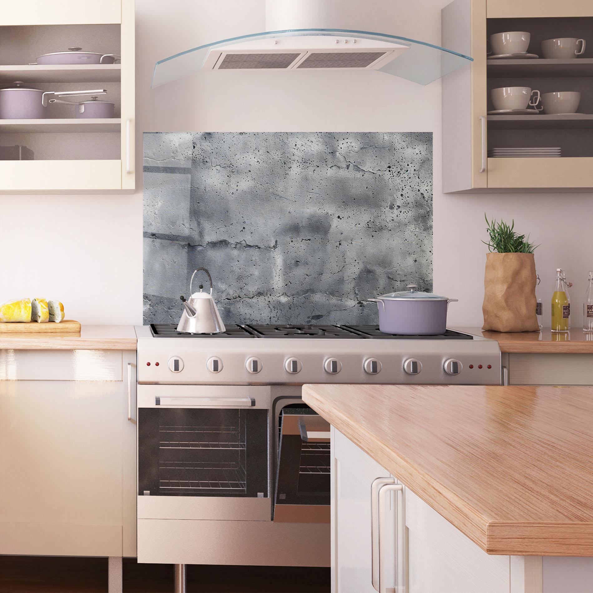 Küchenrückwand Glas Concrete With Scratch mockup 1