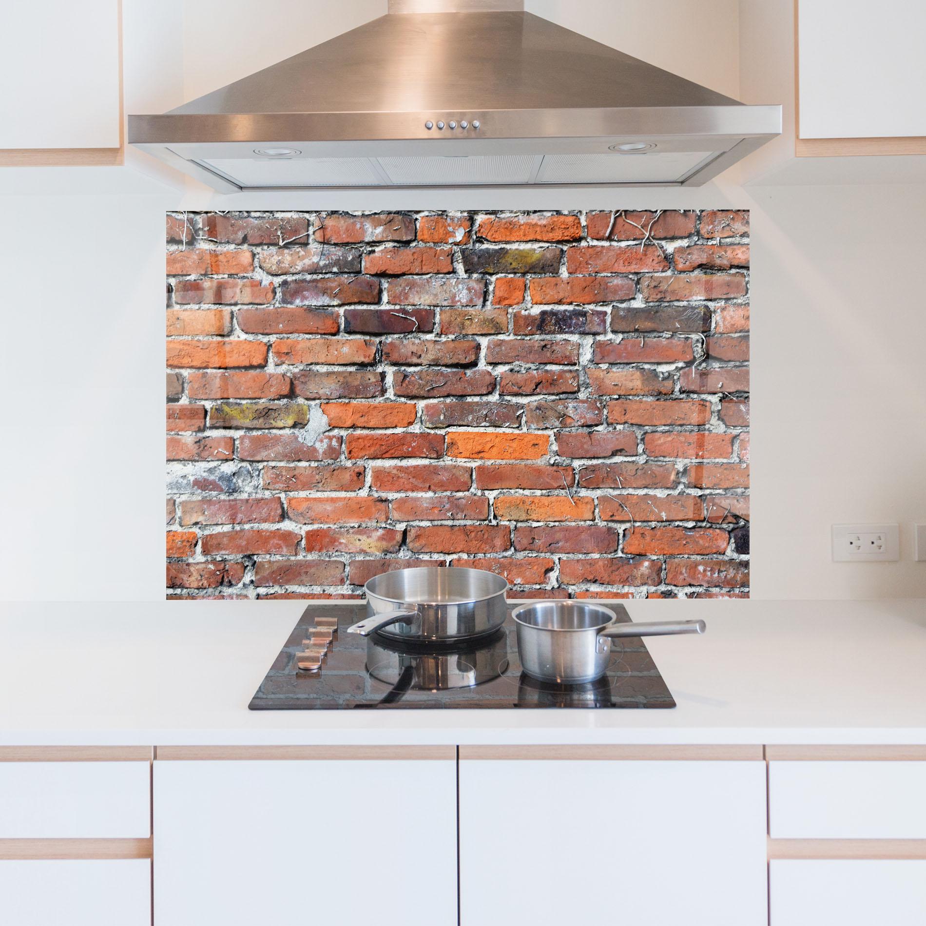 Küchenrückwand Glas Aged Bricks mockup 5