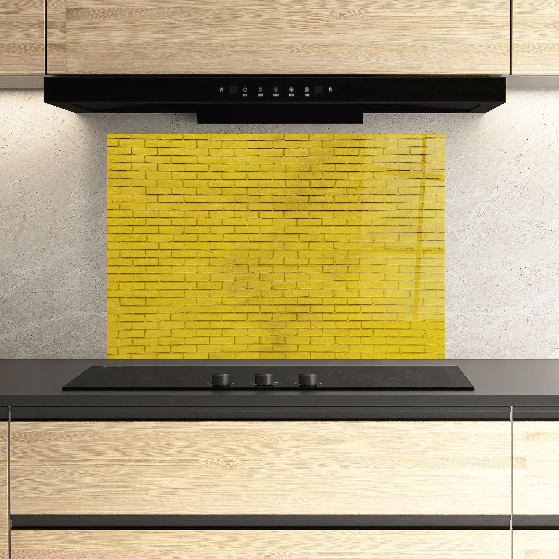 Küchenrückwand Glas Yellowish Bricks mockup 3