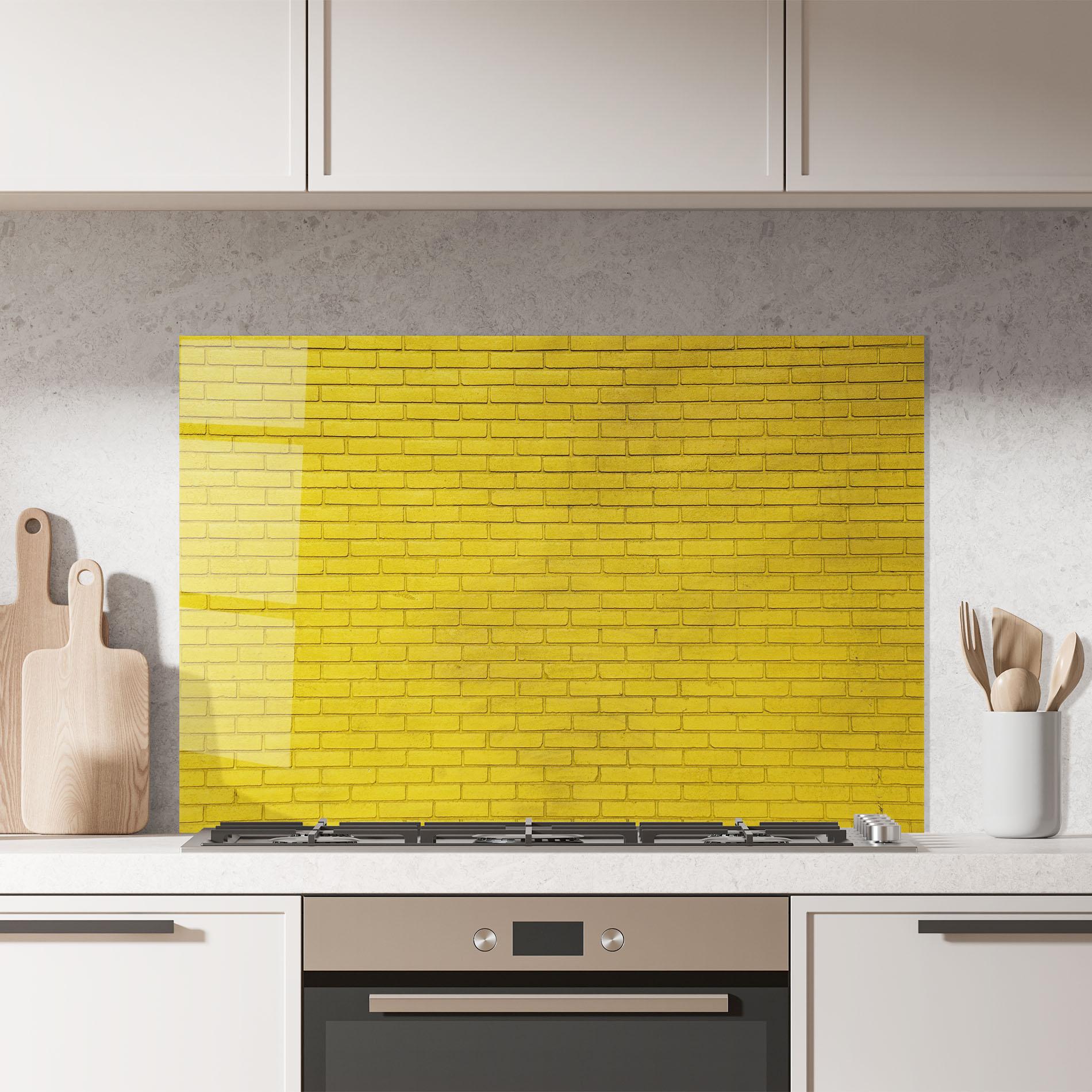 Küchenrückwand Glas Yellowish Bricks mockup 7