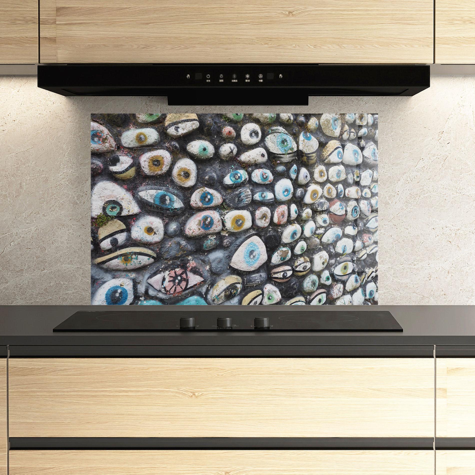 Küchenrückwand Glas Eyes On Stones mockup 3