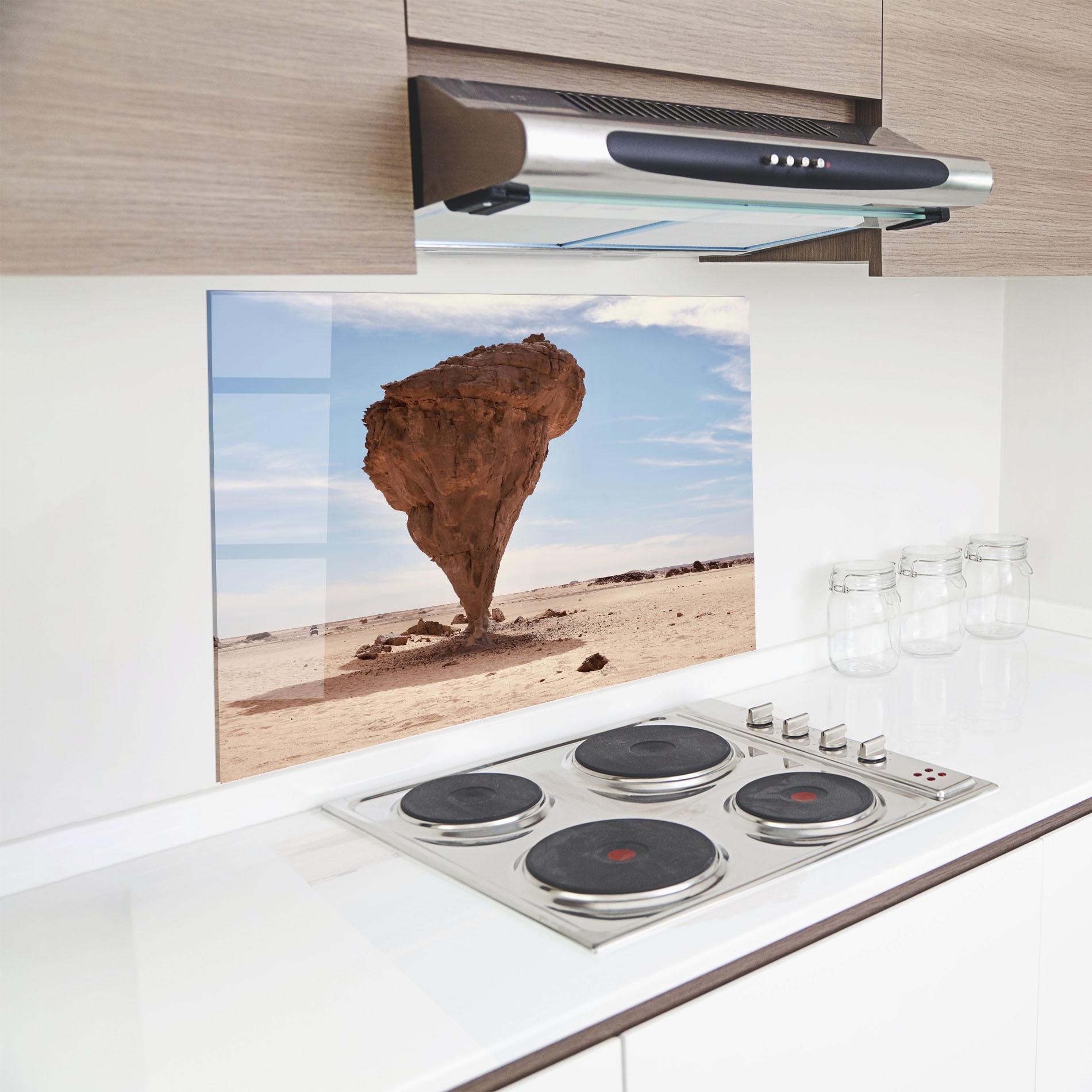 Küchenrückwand Glas Stone In Desert mockup 8