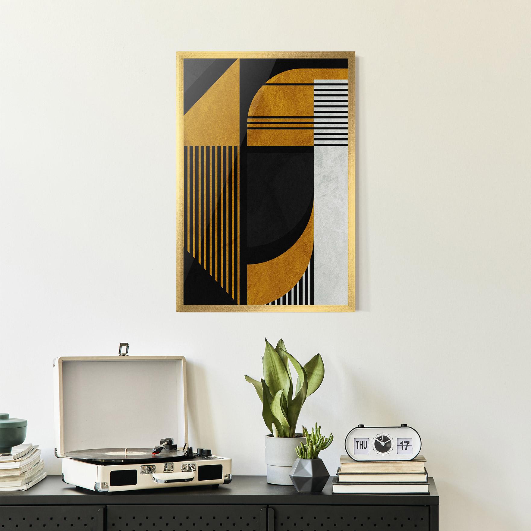 Gerahmte Poster Black Lines On Gold mockup 2