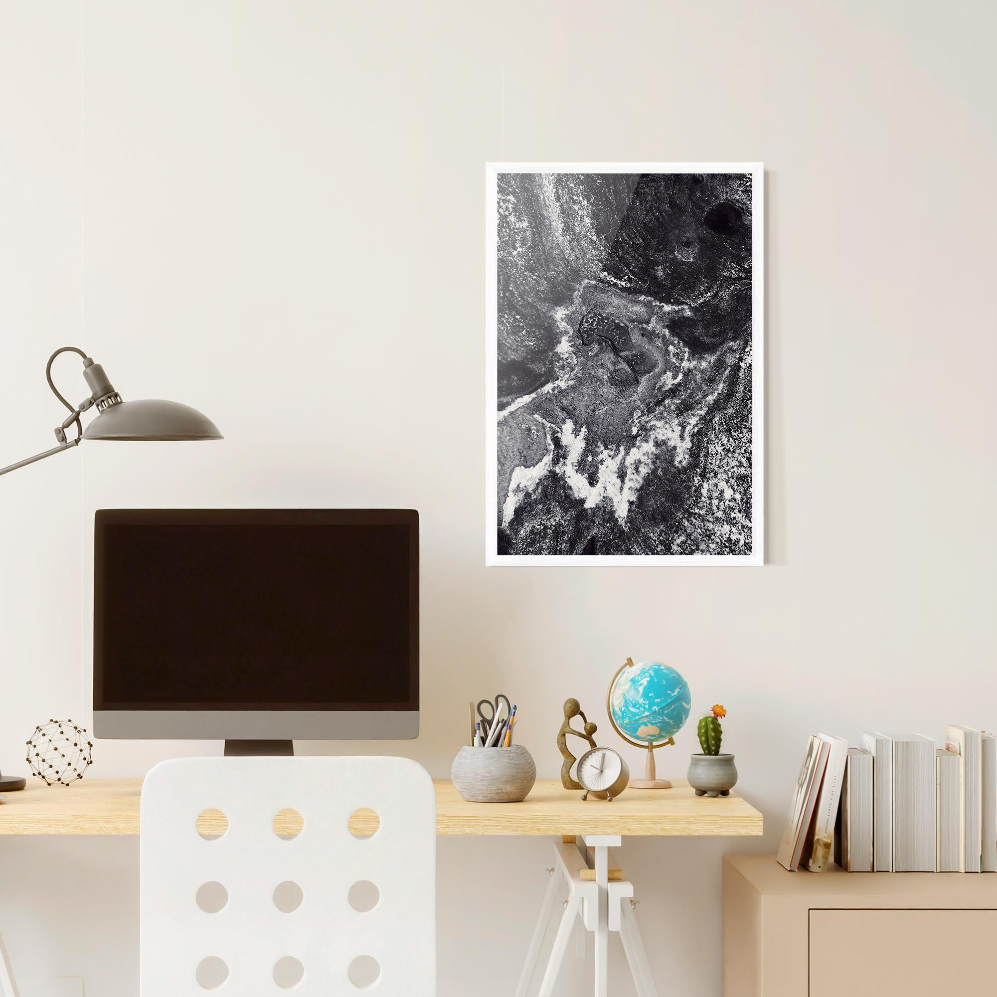 Gerahmte Poster Black And White Abstract mockup 6