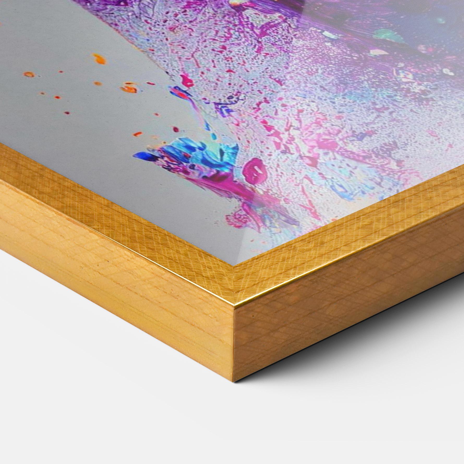 Gerahmte Poster Abstract Purple Face mockup 3