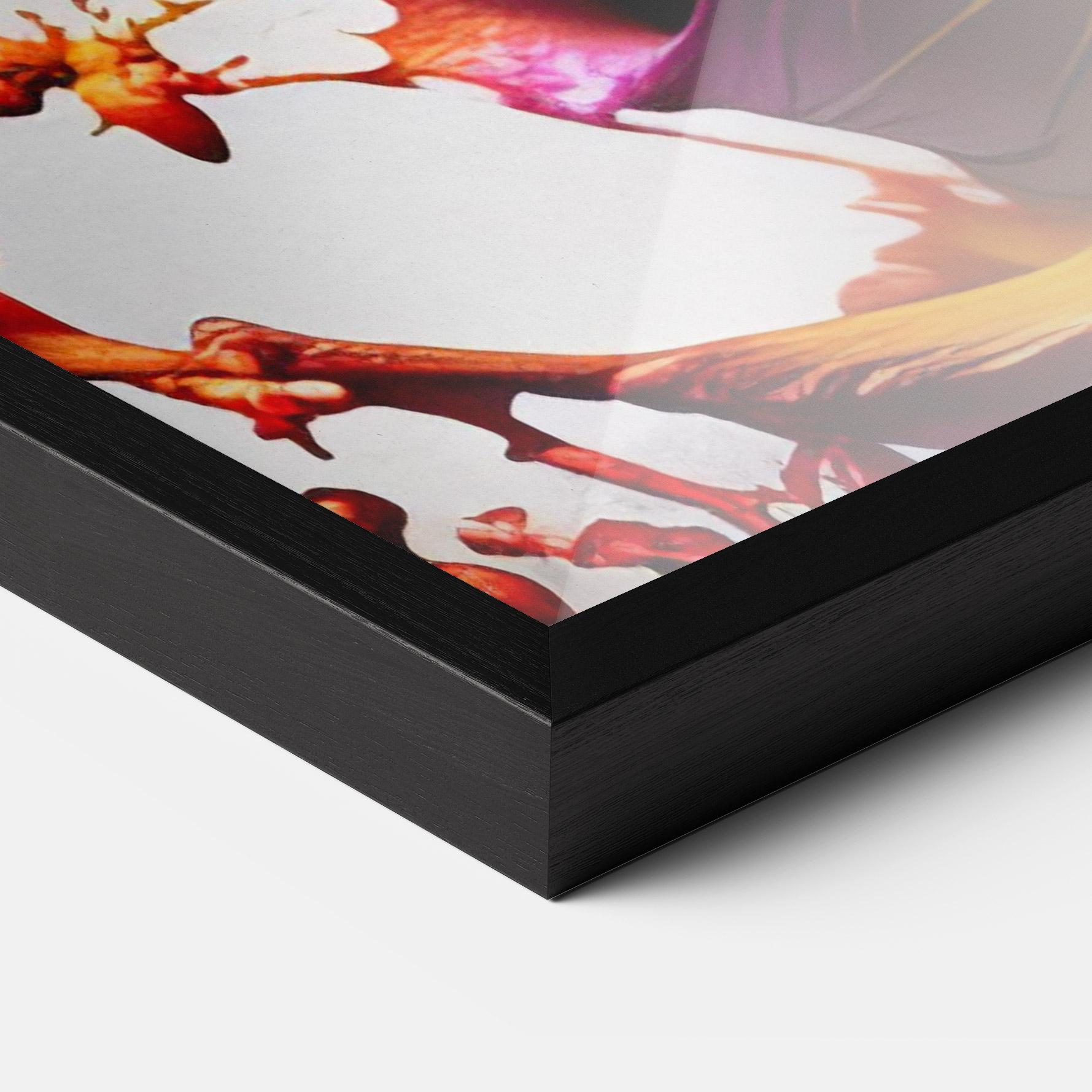 Gerahmte Poster Purple Blue Splash mockup 3