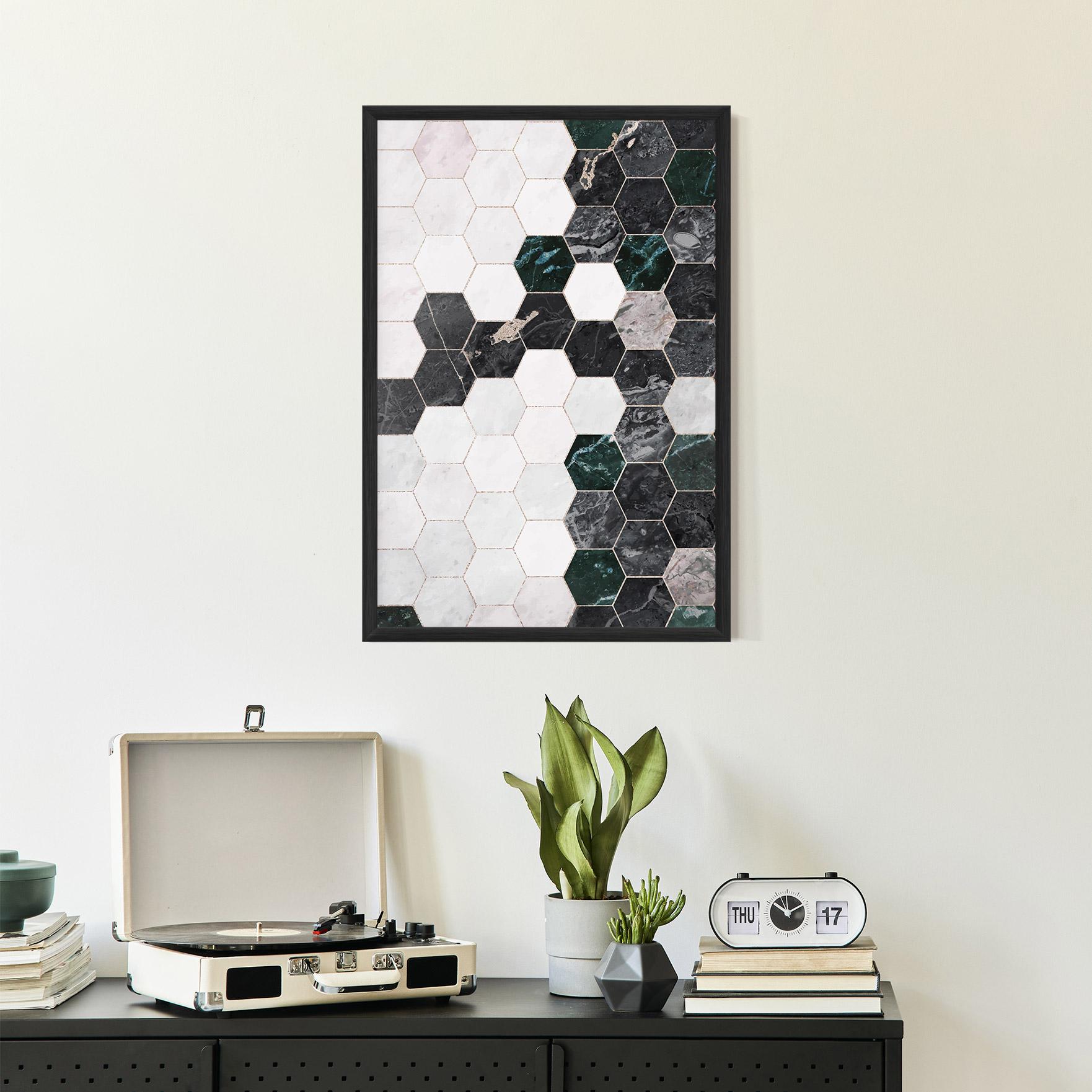 Gerahmte Poster Green Hexagon mockup 2