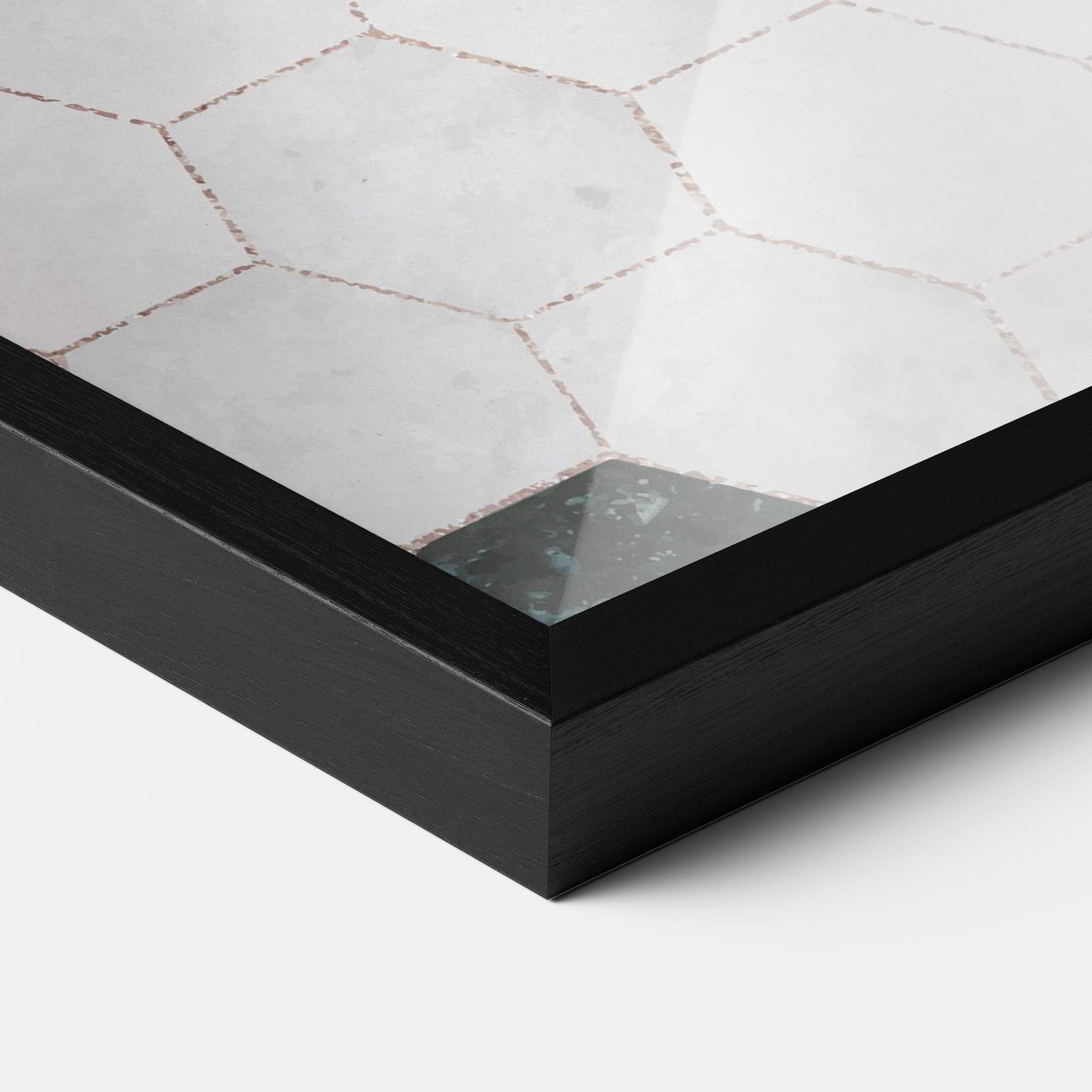 Gerahmte Poster Green Hexagon mockup 3