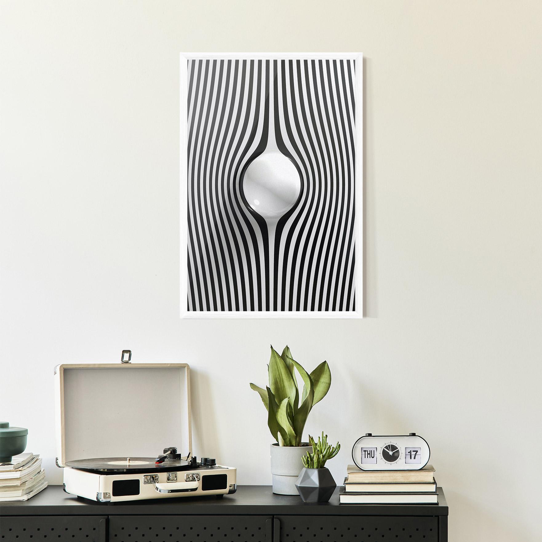 Gerahmte Poster White Ball Lines mockup 2