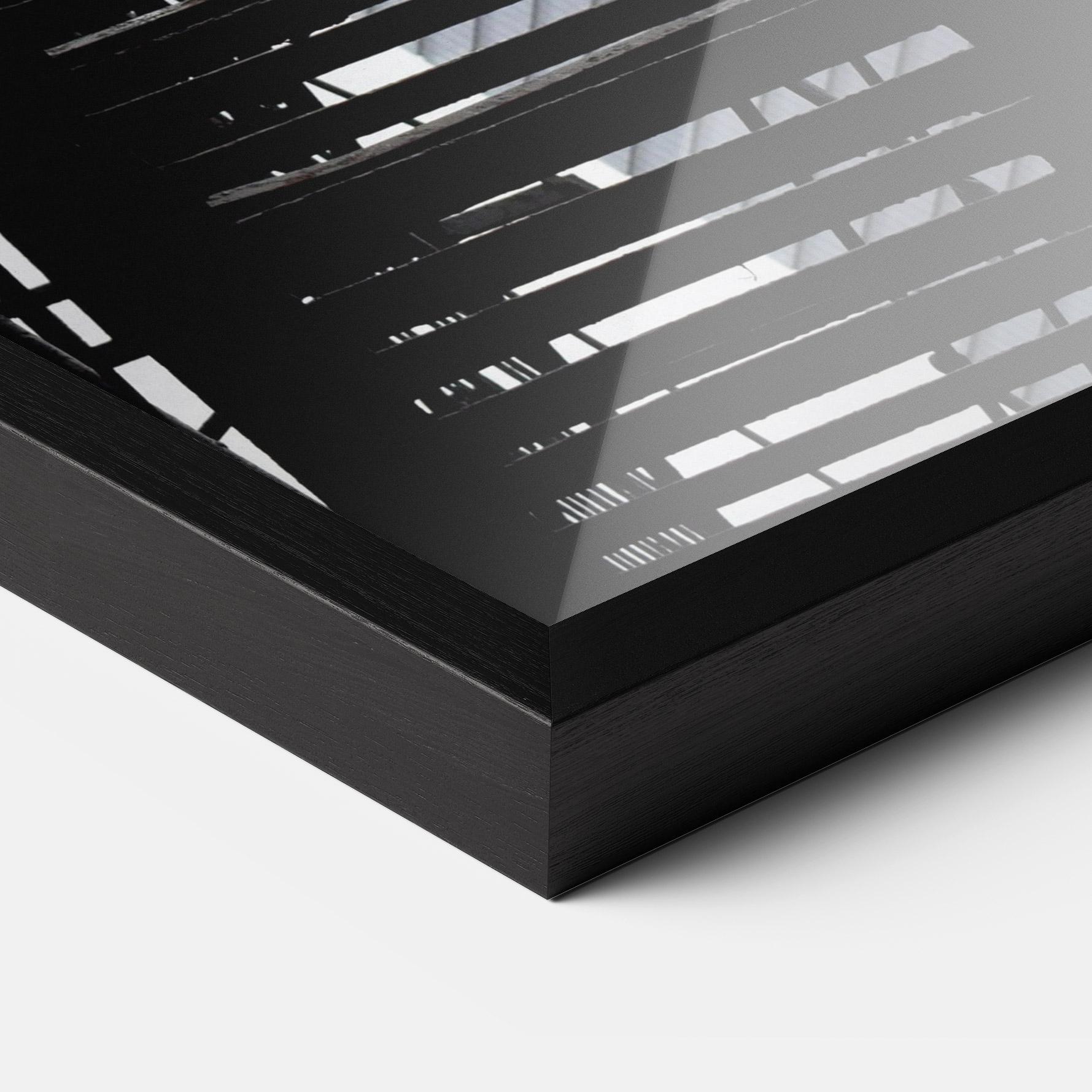 Gerahmte Poster Black Stairs Floating mockup 3