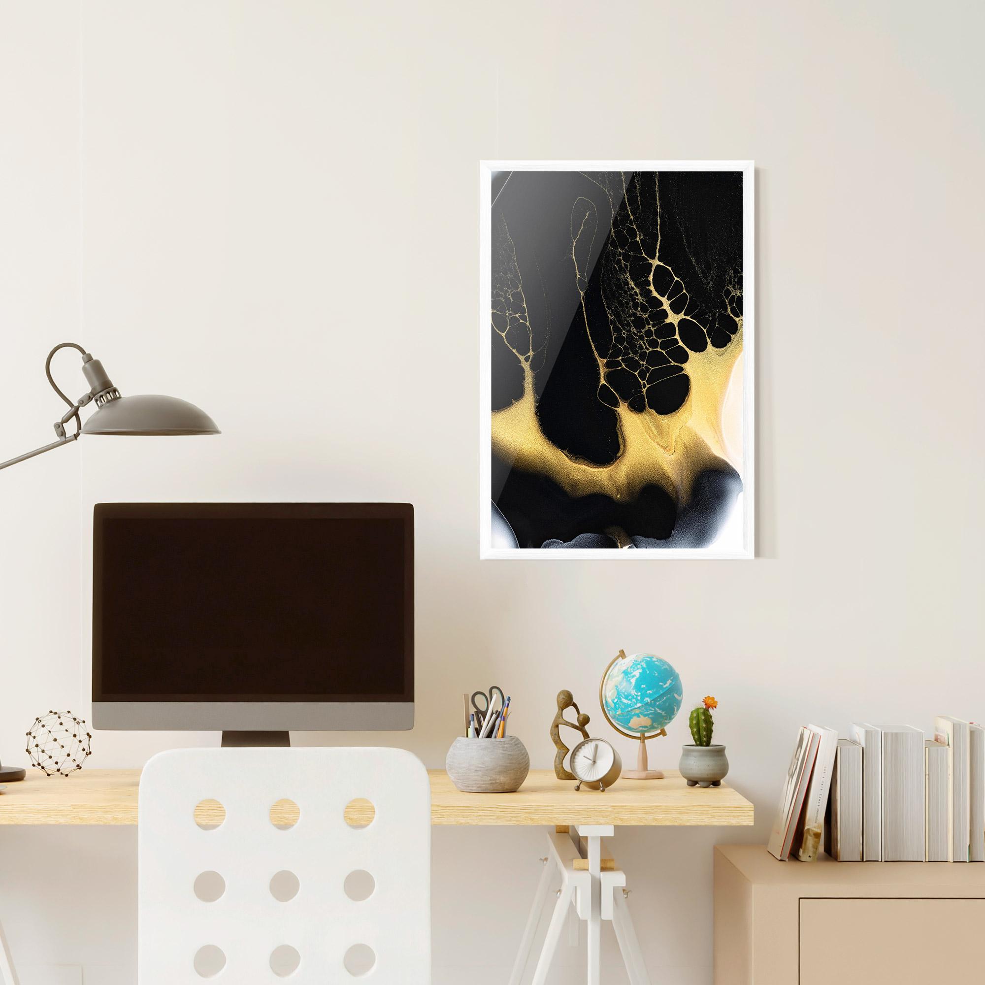 Gerahmte Poster Black Golden Marble mockup 6