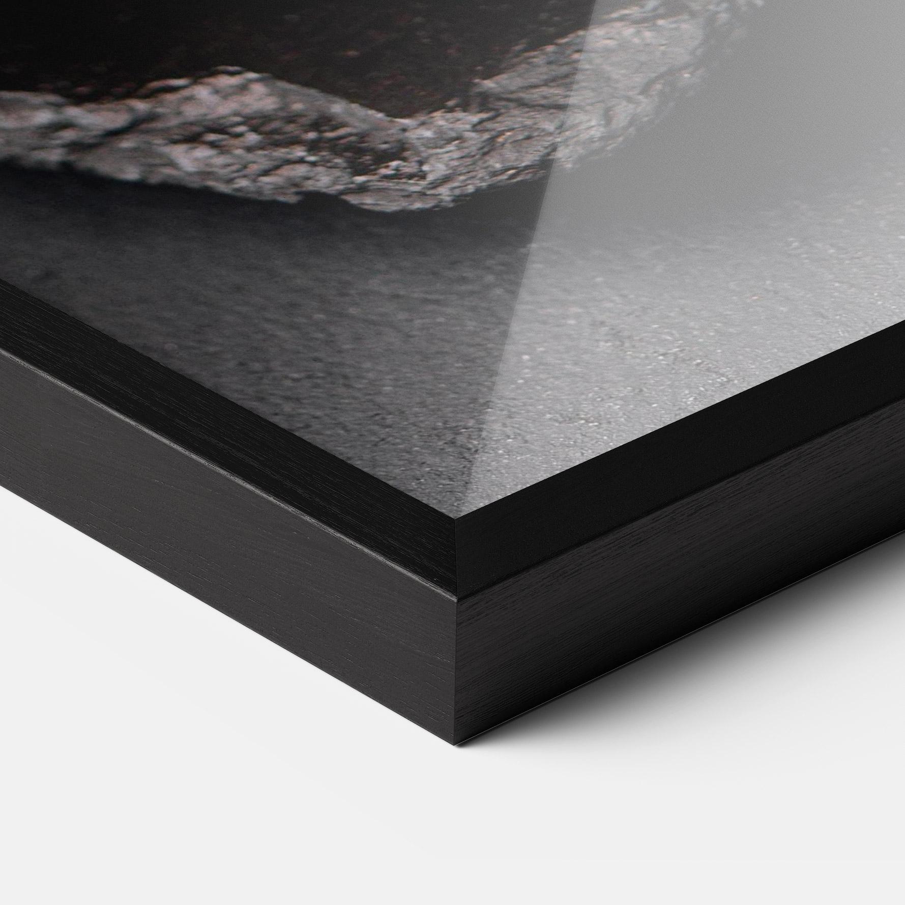 Gerahmte Poster Chocolate Berries Cake mockup 3