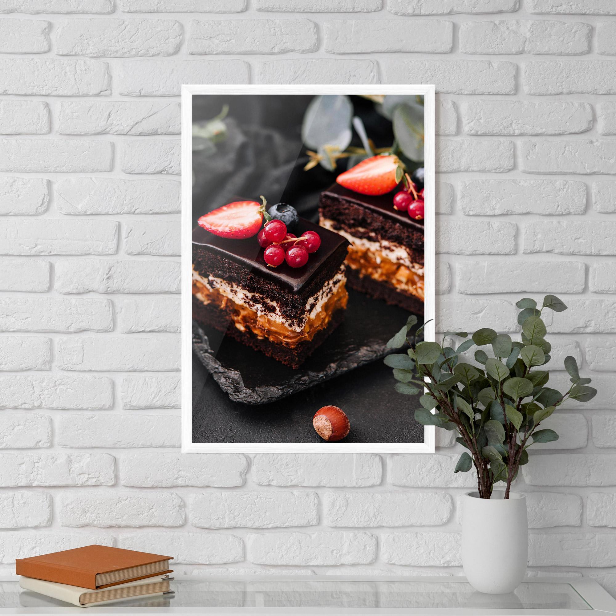 Gerahmte Poster Chocolate Berries Cake mockup 5