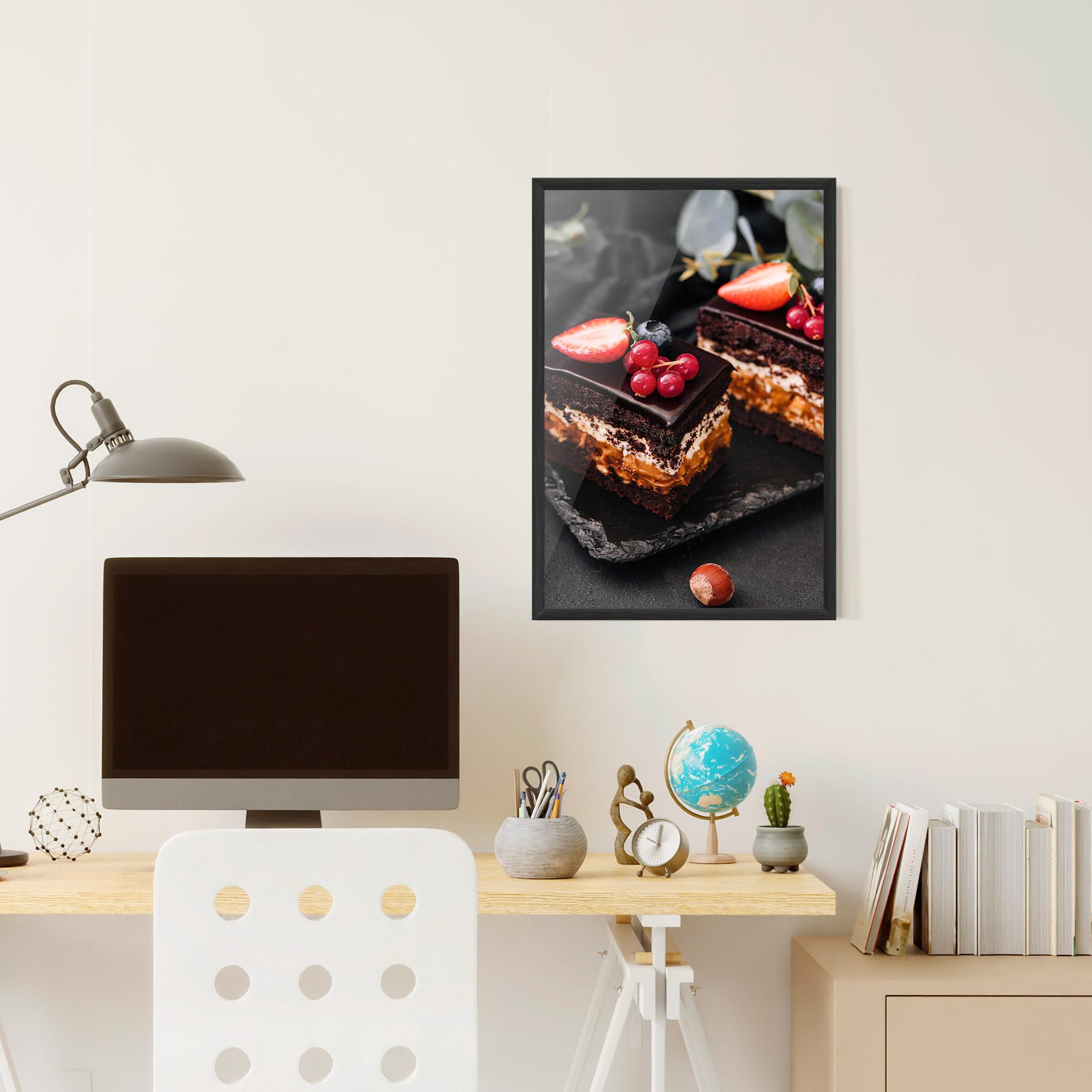 Gerahmte Poster Chocolate Berries Cake mockup 6