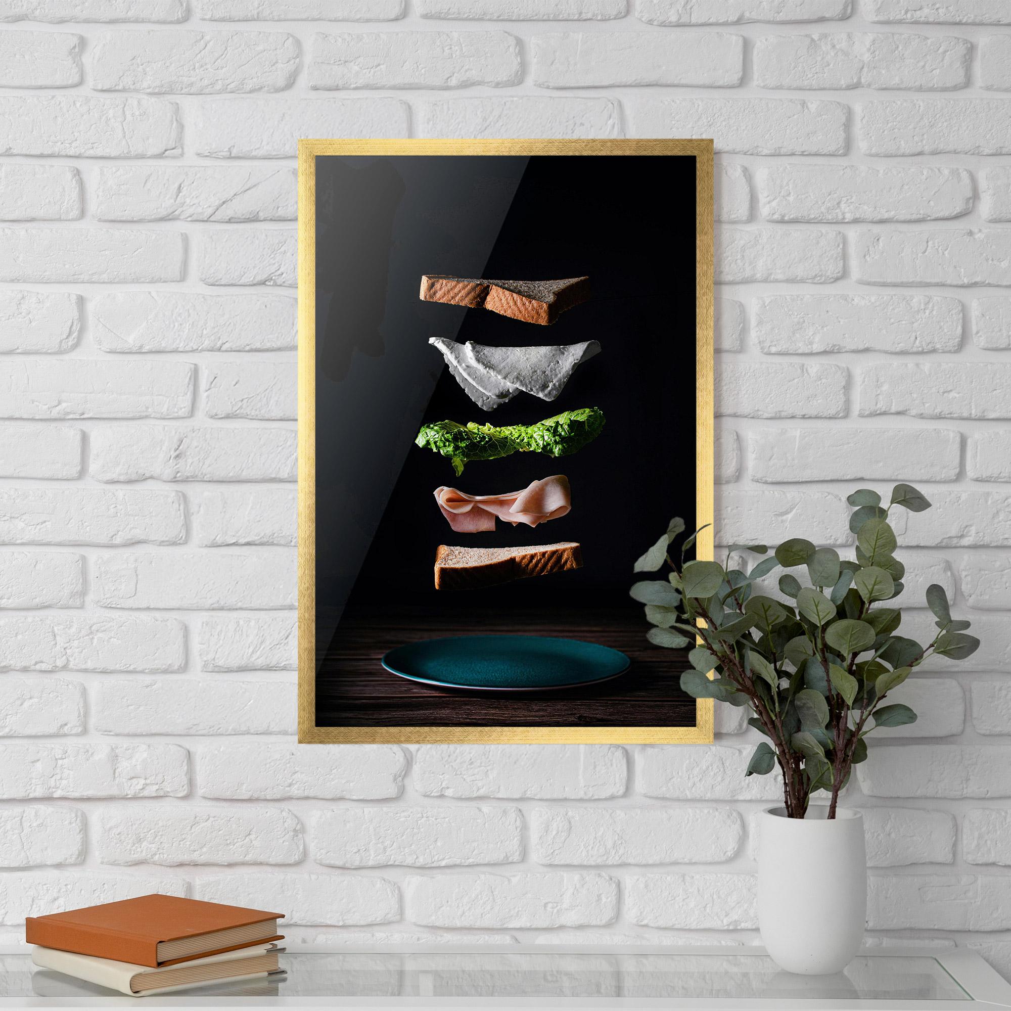 Gerahmte Poster Floating Sandwich mockup 5