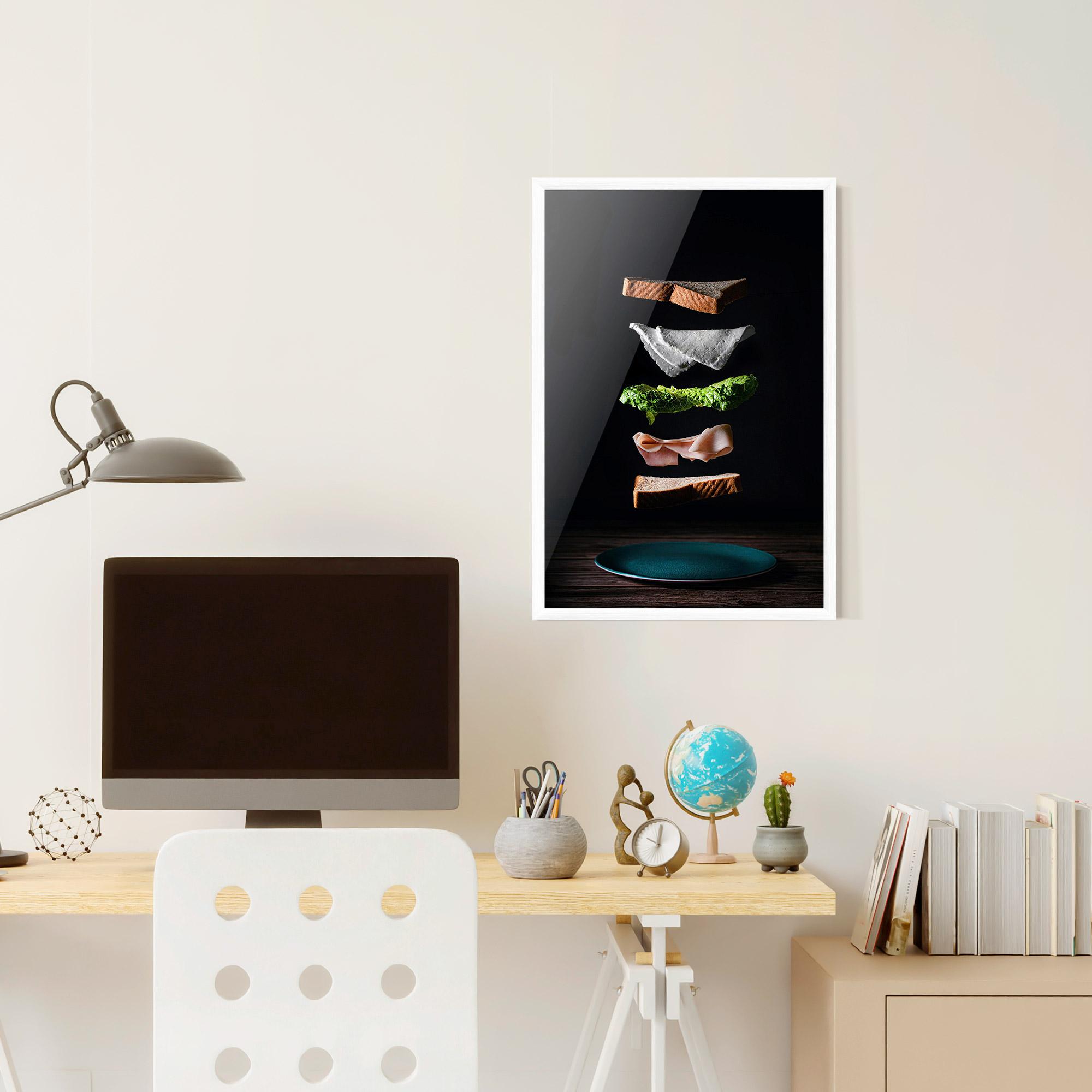 Gerahmte Poster Floating Sandwich mockup 6