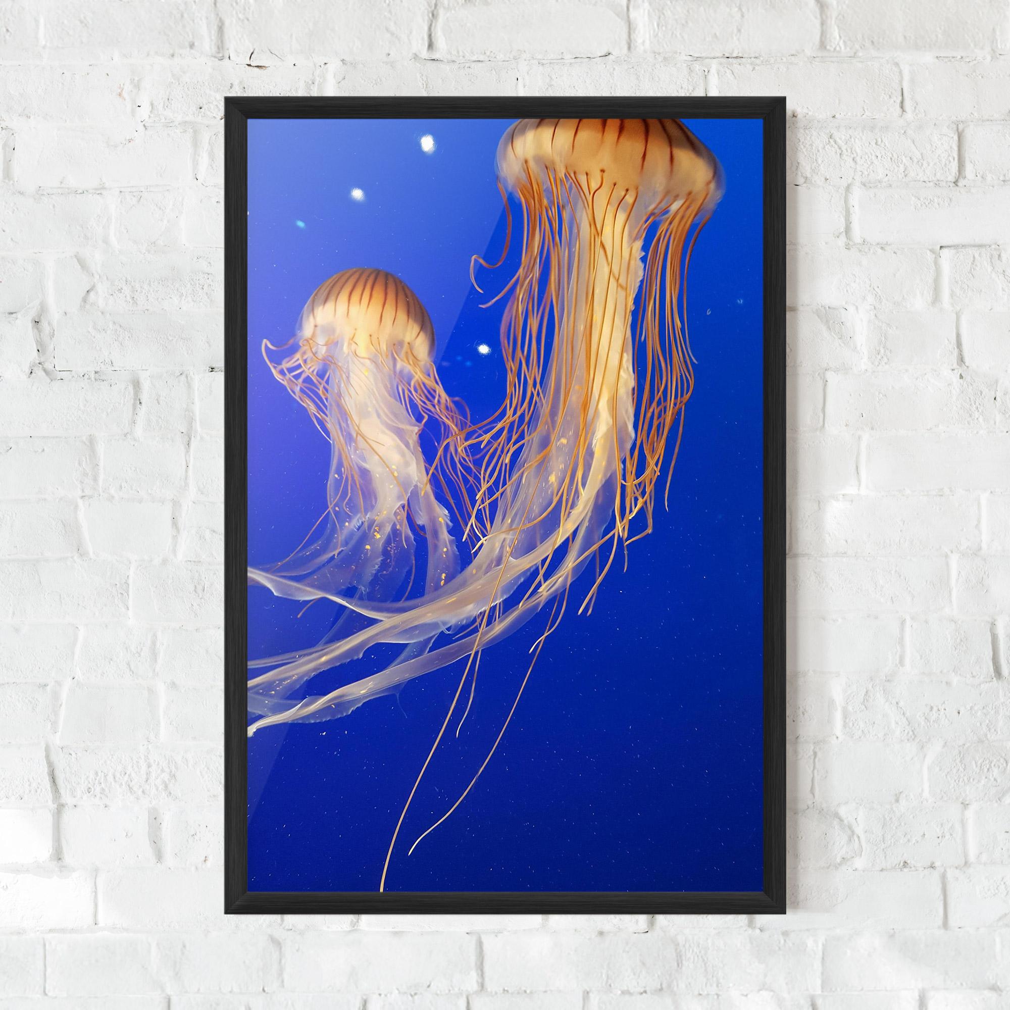 Gerahmte Poster Light Orange Jellyfish mockup 0