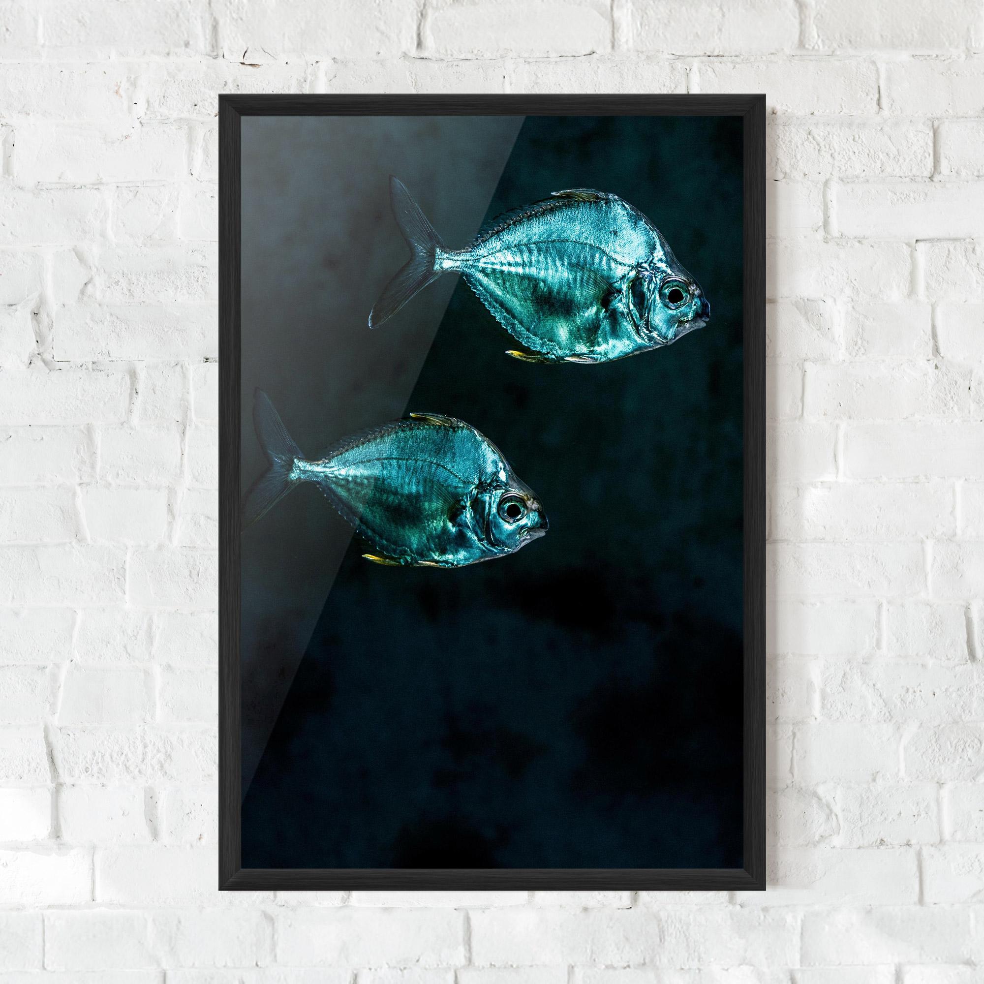 Gerahmte Poster Silver Fish mockup 0