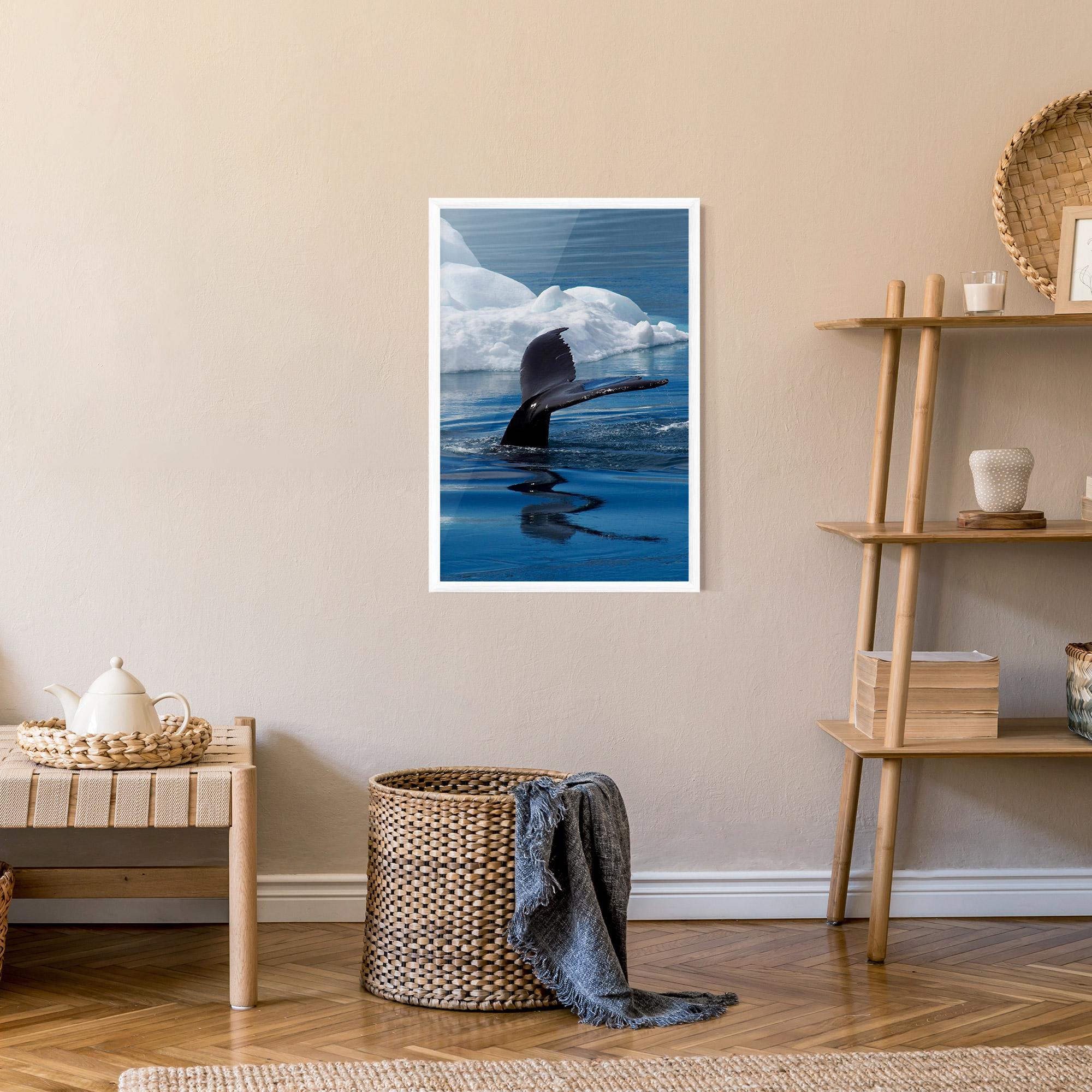 Gerahmte Poster Whale Tail mockup 9