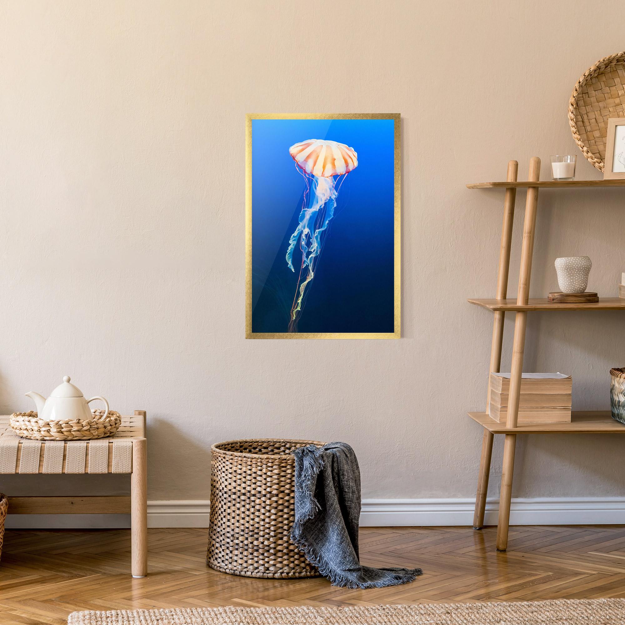 Gerahmte Poster Cream Jellyfish mockup 9